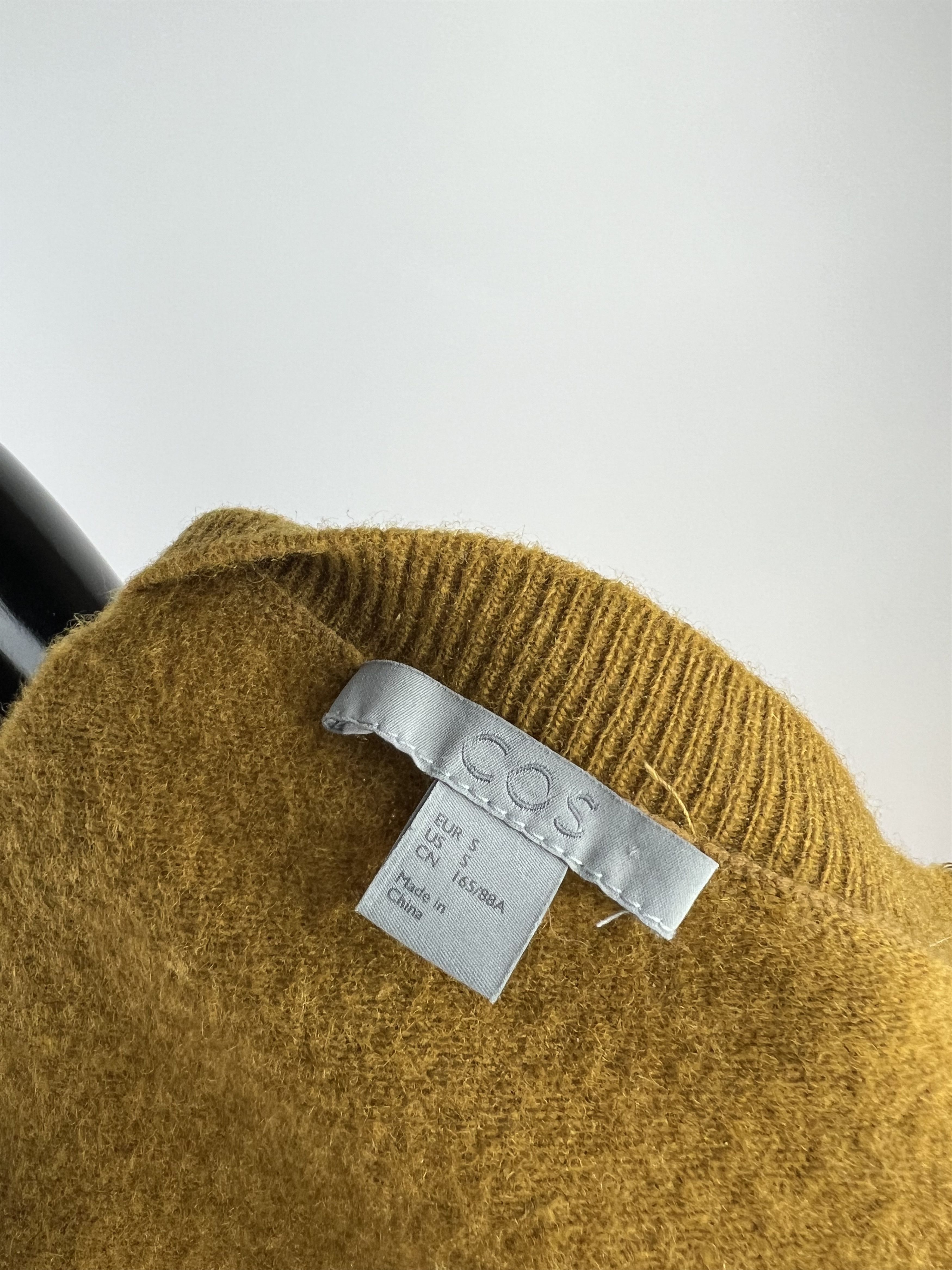 Cos COS Wool Cardigan Size S Oversized Size S / US 4 / IT 40 - 6 Thumbnail