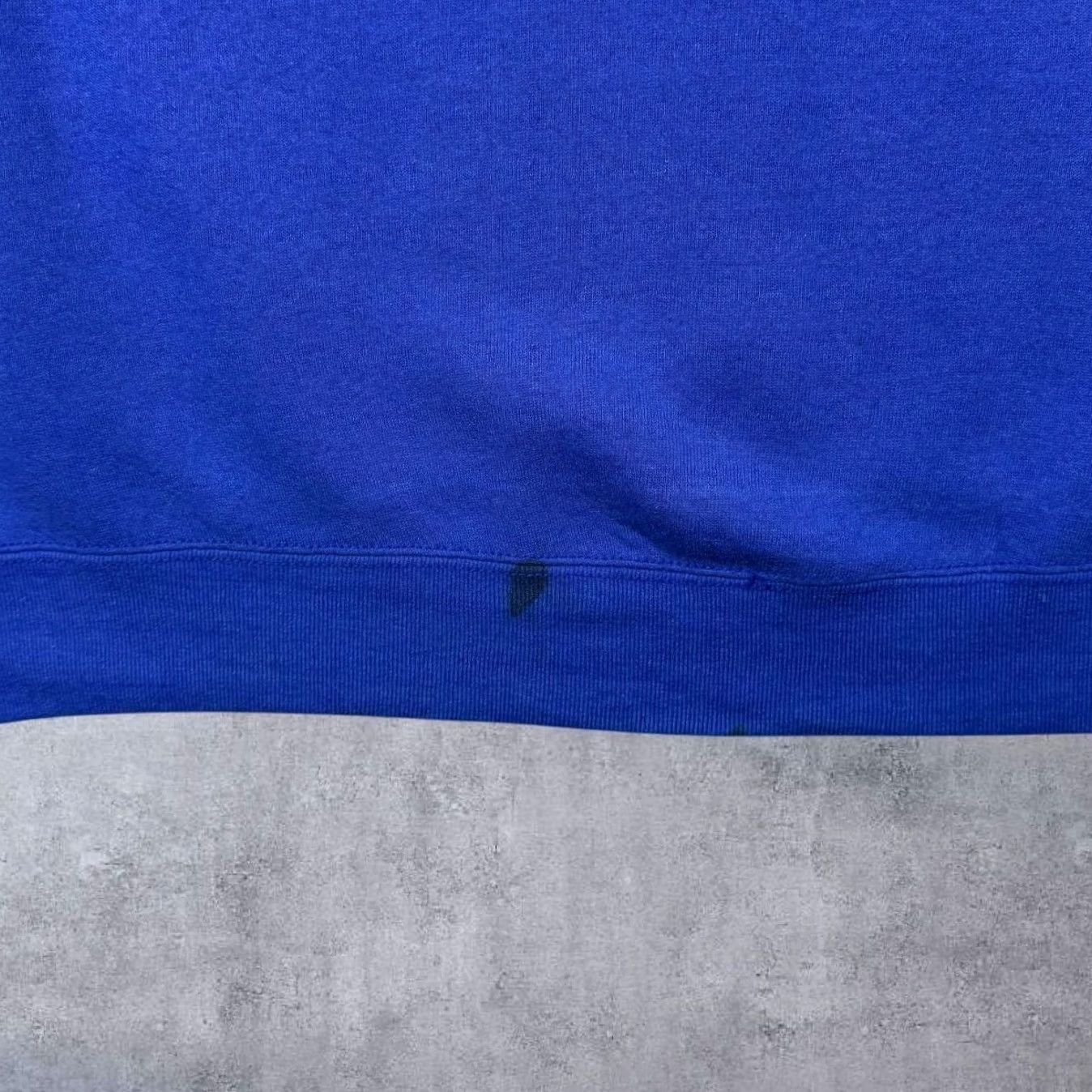 Vintage VINTAGE Looney Tunes (1997) Tweety Slogan Graphic Blue Sweatshirt XL Men Regular Long Sleeve Pullover 100% Cotton USA Blue Mens Sweatshirt Size US XL / EU 56 / 4 - 8 Thumbnail