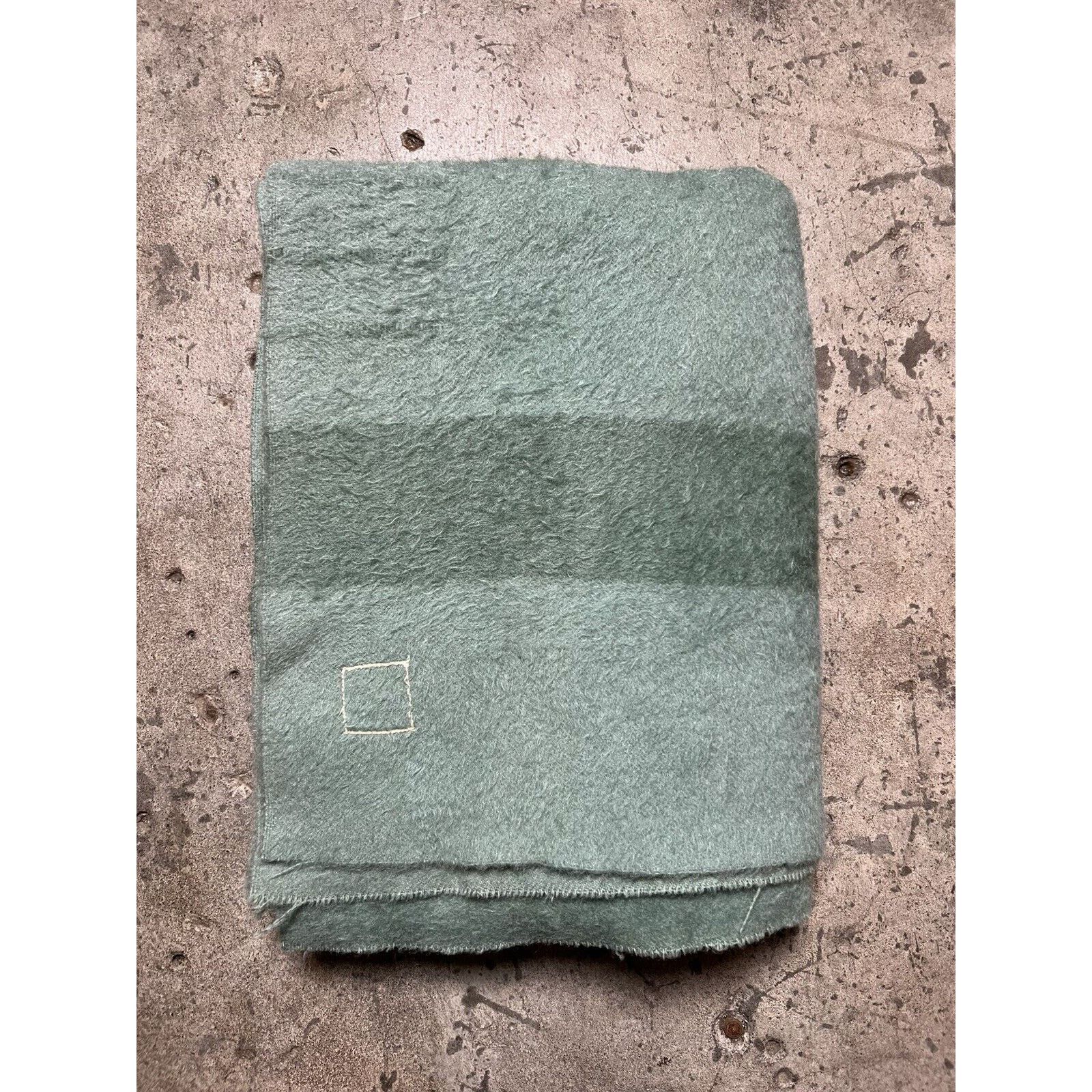 Hudsons Bay Vintage Hudsons Bay Four Point Blanket, Sage Green Wool Size ONE SIZE - 9 Thumbnail