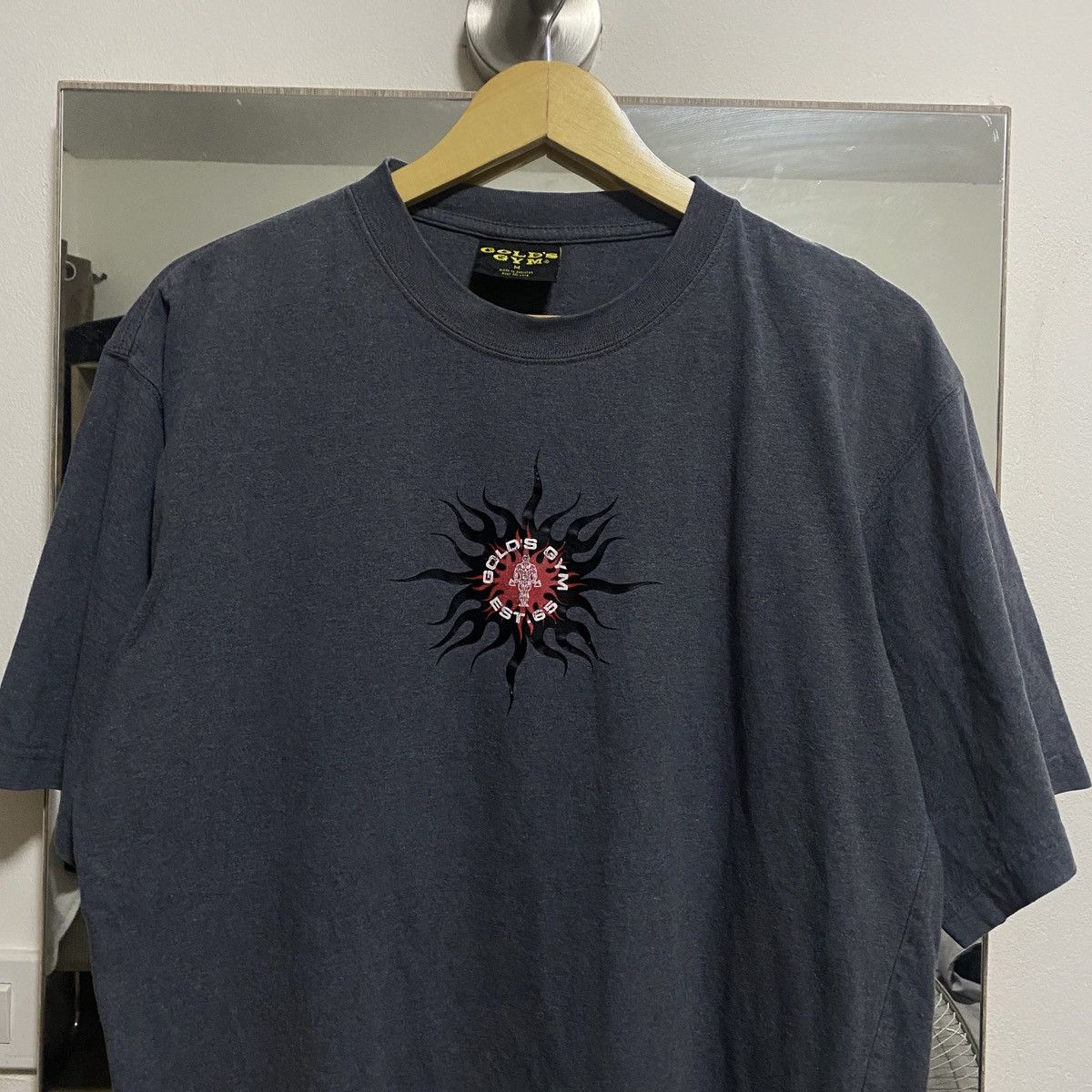 Other Gold’s gym middle logo good condition full tag Size US S / EU 44-46 / 1 - 1 Thumbnail