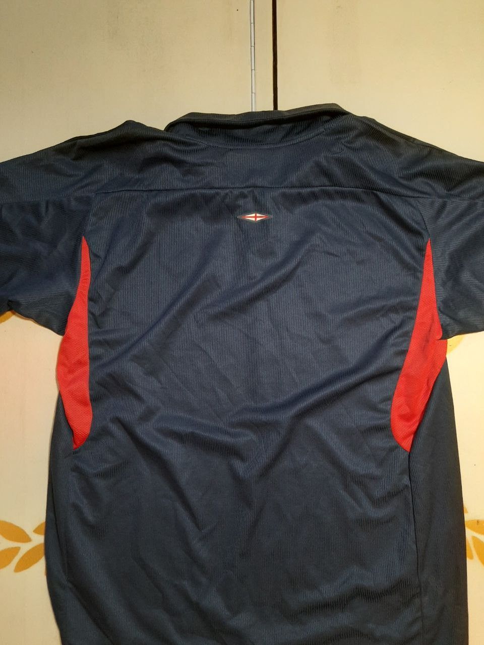 Umbro Umbro England Training Jersey Vintage Size US L / EU 52-54 / 3 - 8 Thumbnail