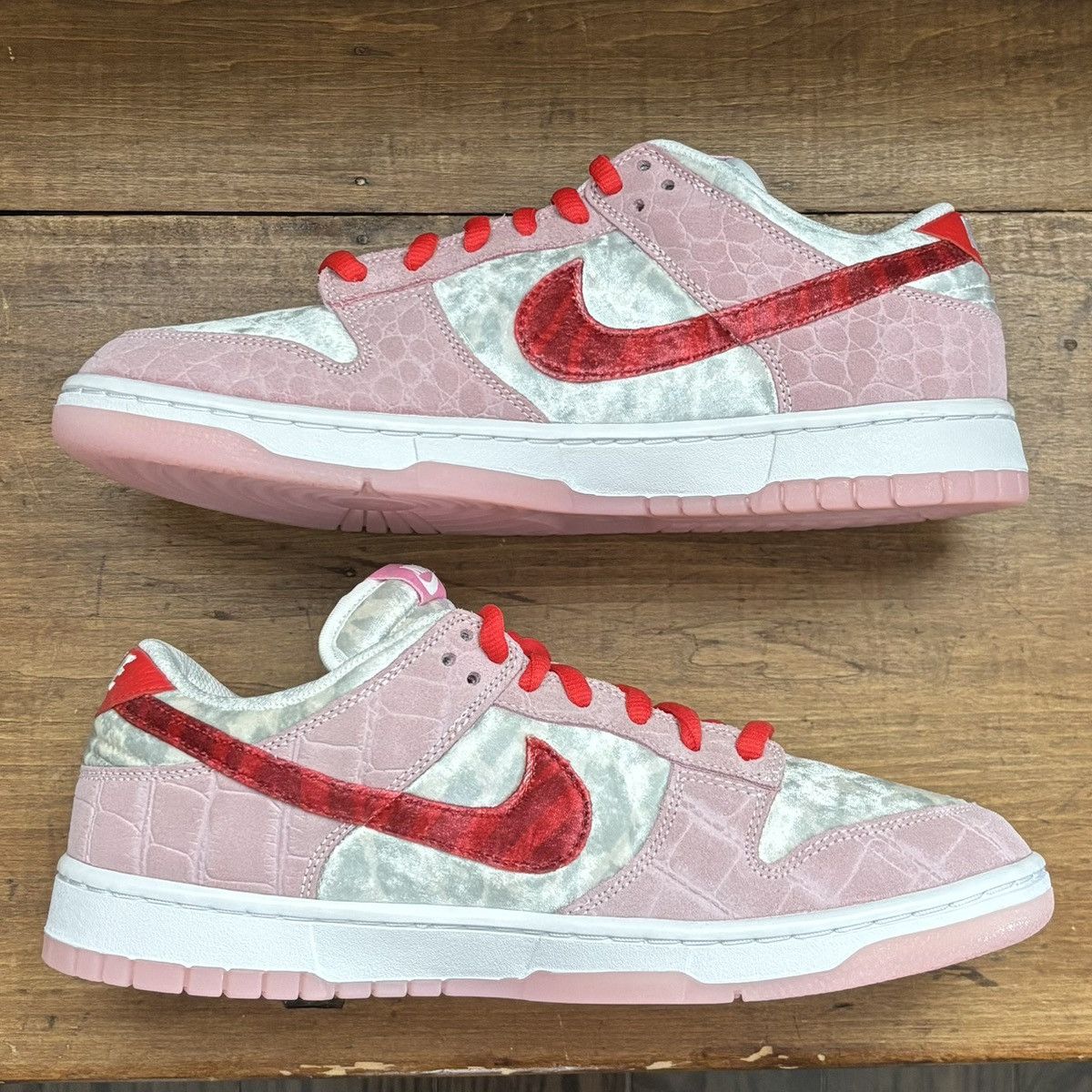 Nike × StrangeLove Skateboards Nike Dunk by You - StrangeLove Skateboards Size US 10.5 / EU 43-44 - 3 Thumbnail
