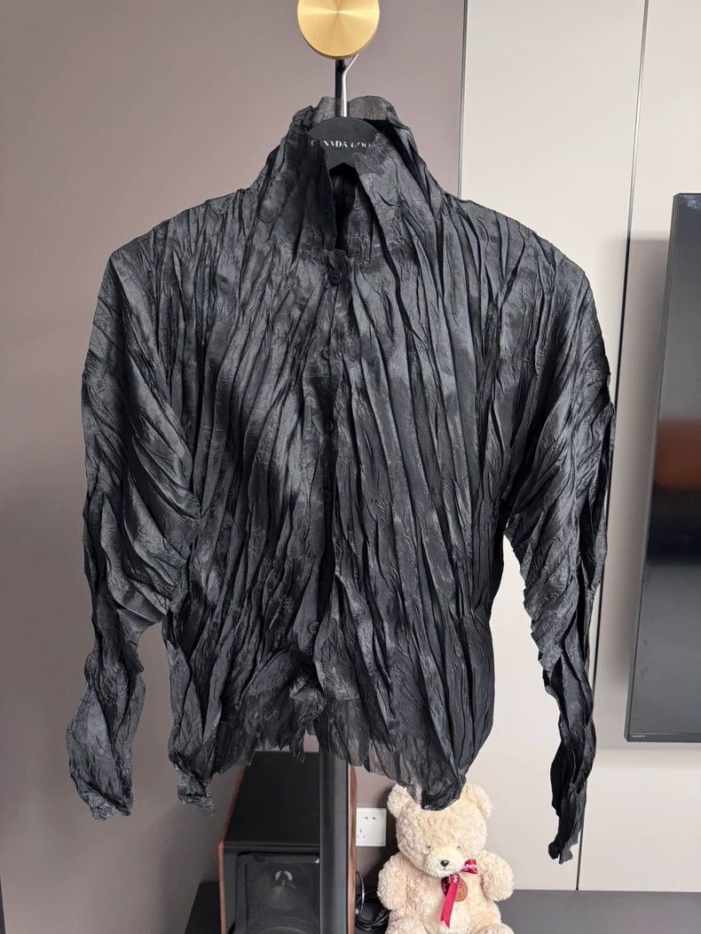 Other Issey Miyake size:3 Black pleated patchwork cardigan top Size XS / US 0-2 / IT 36-38 - 1 Thumbnail