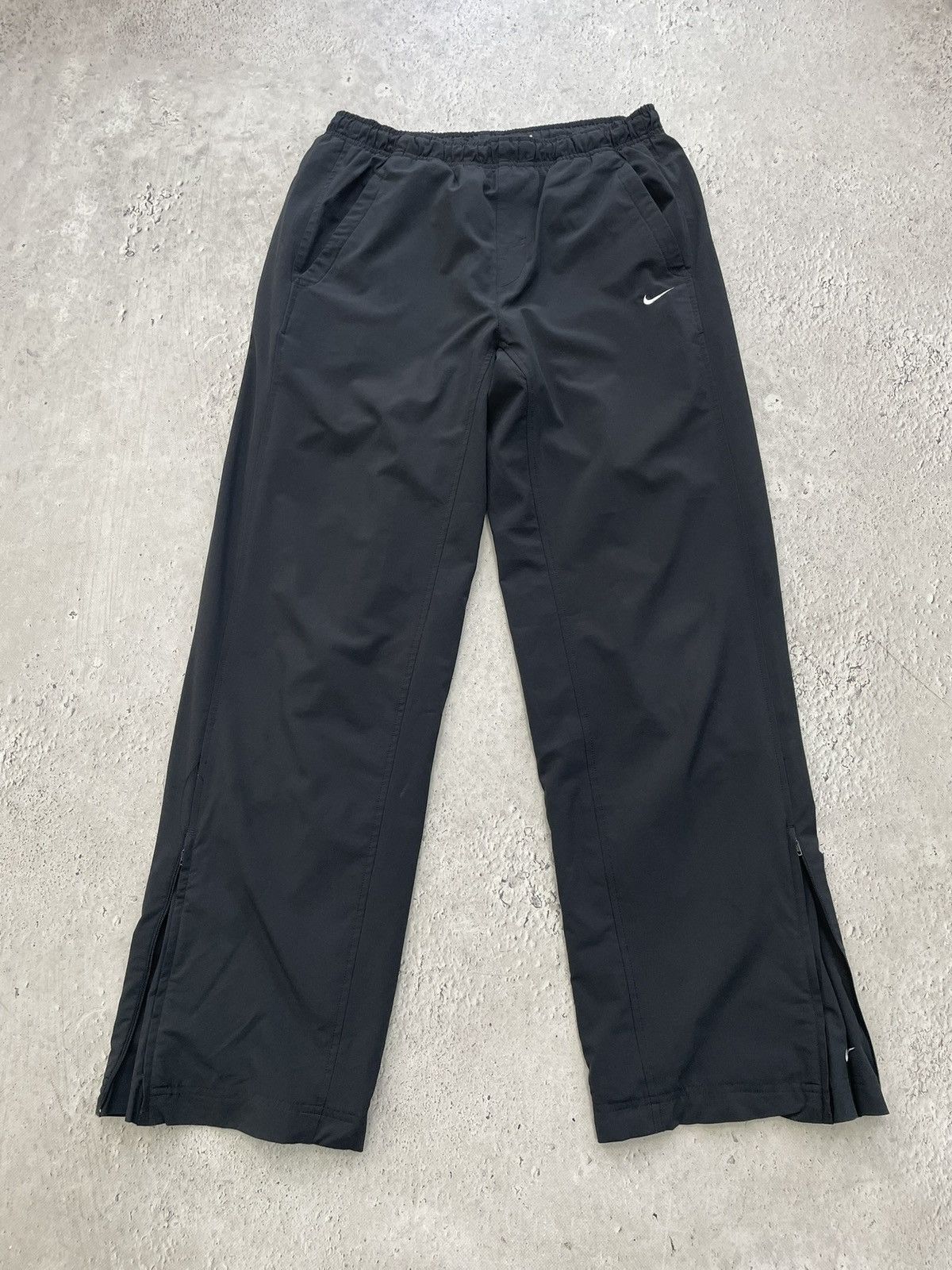 Nike Nike drill pants y2k hype nylon streetwear Size US 30 / EU 46 - 2 Thumbnail