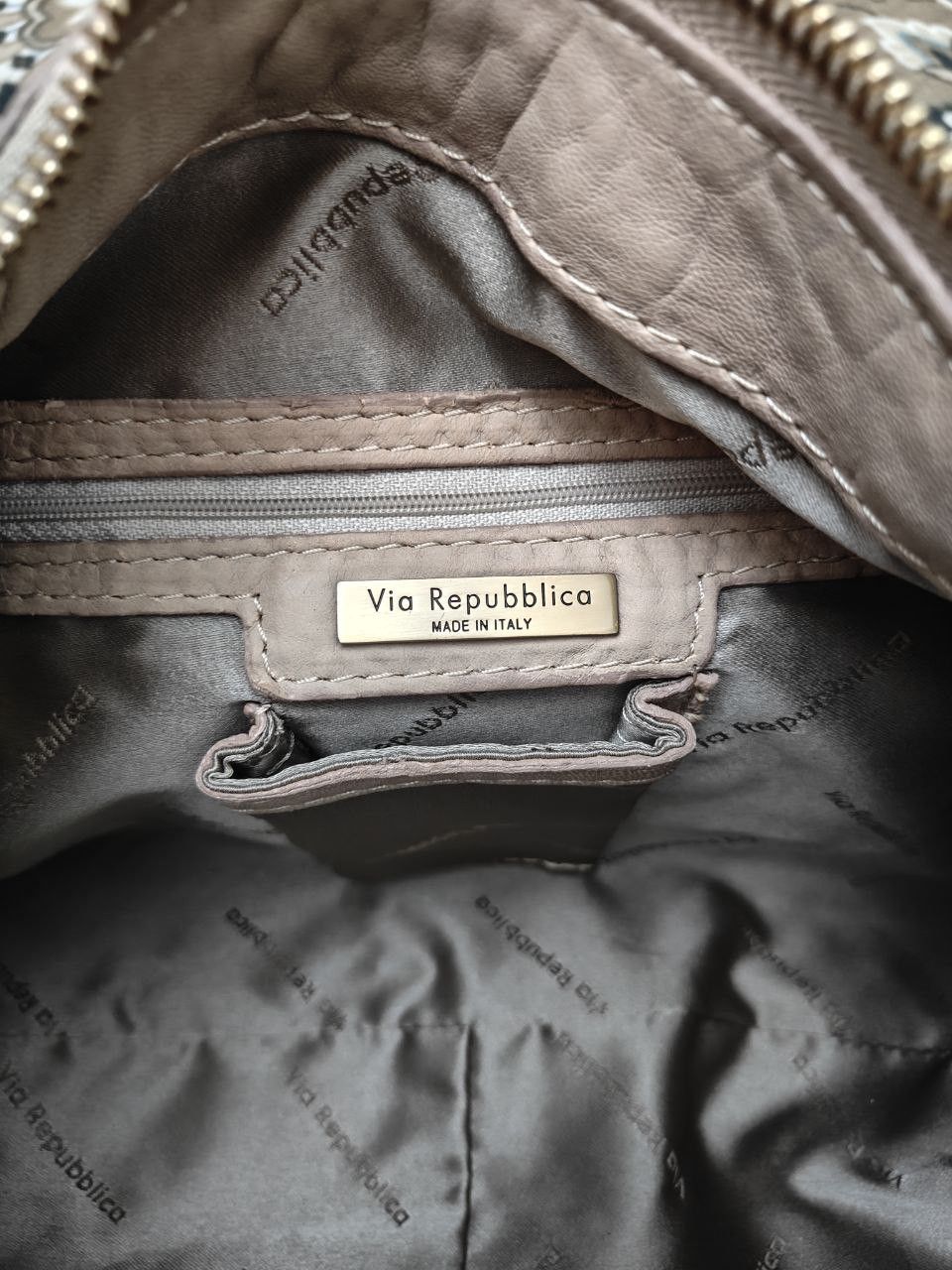 Designer Via Repubblica 2 Way bag, Made in Italy Size ONE SIZE - 10 Thumbnail
