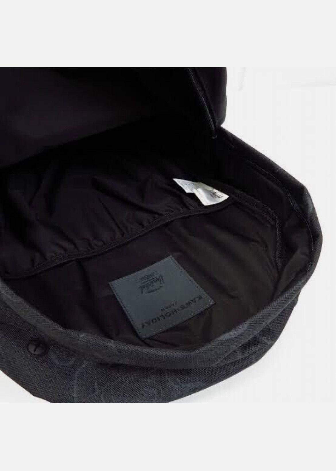 Herschel Supply Co. × Kaws KAWS Holiday Japan x Herschel Supply Backpack Size ONE SIZE - 2 Thumbnail