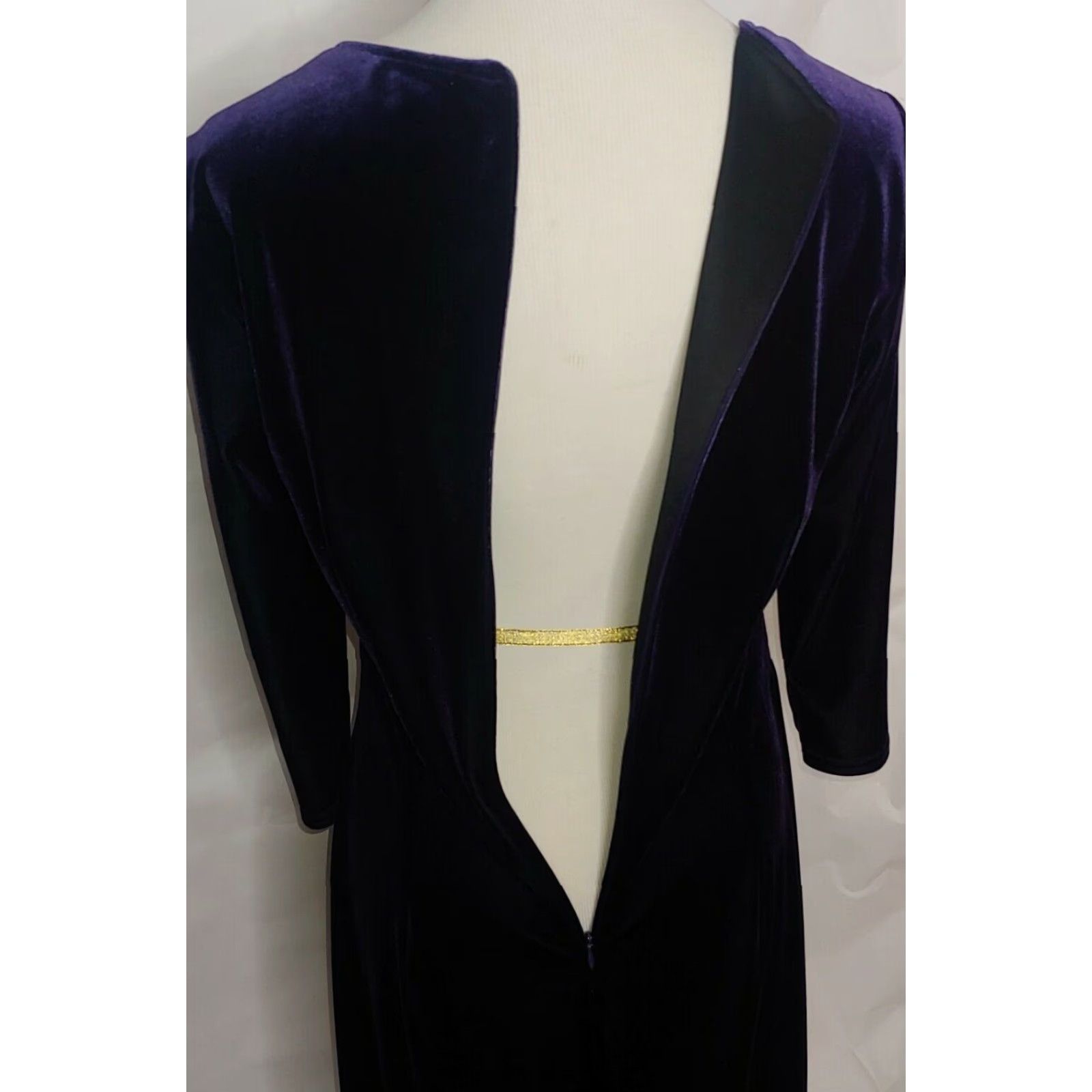 Vintage VINTAGE JS Collections Dress Velour Purple 90s Gothic Whimsical Knee Length Half Sleeve Zip Scoop Neck 12 Women Mens? Size XL / US 12-14 / IT 48-50 - 5 Thumbnail