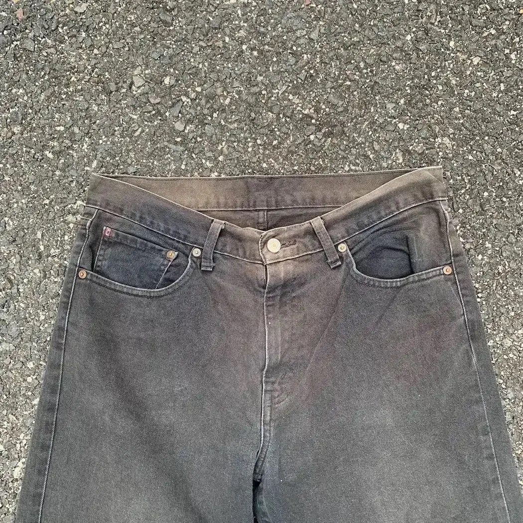 Levi's Levi’s Jeans Levis Faded Denim Pants Waist 32 Size US 32 / EU 48 - 4 Thumbnail
