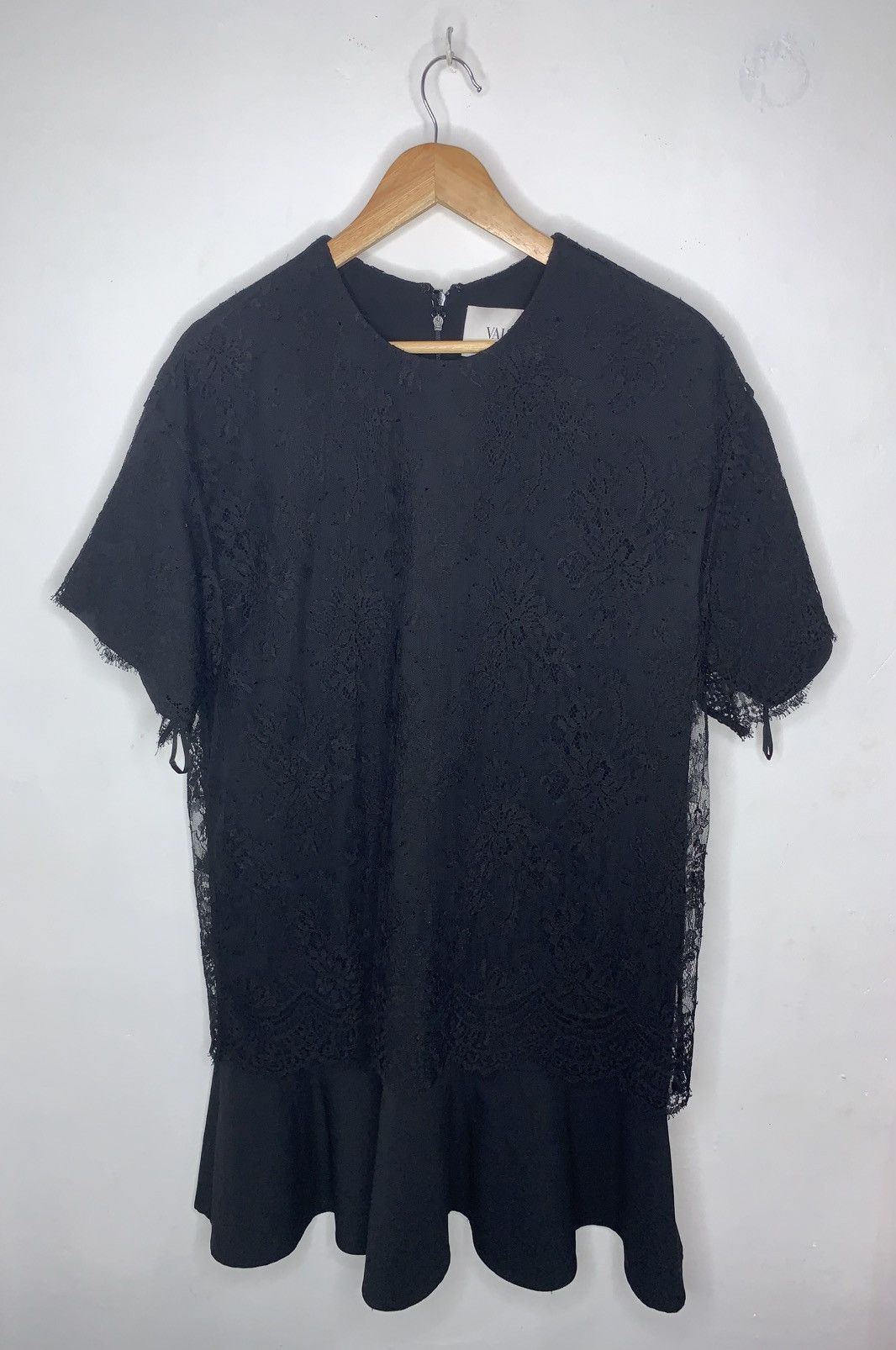 Valentino Valentino Mini Laced Paneled Dress Size M / US 6-8 / IT 42-44 - 1 Thumbnail
