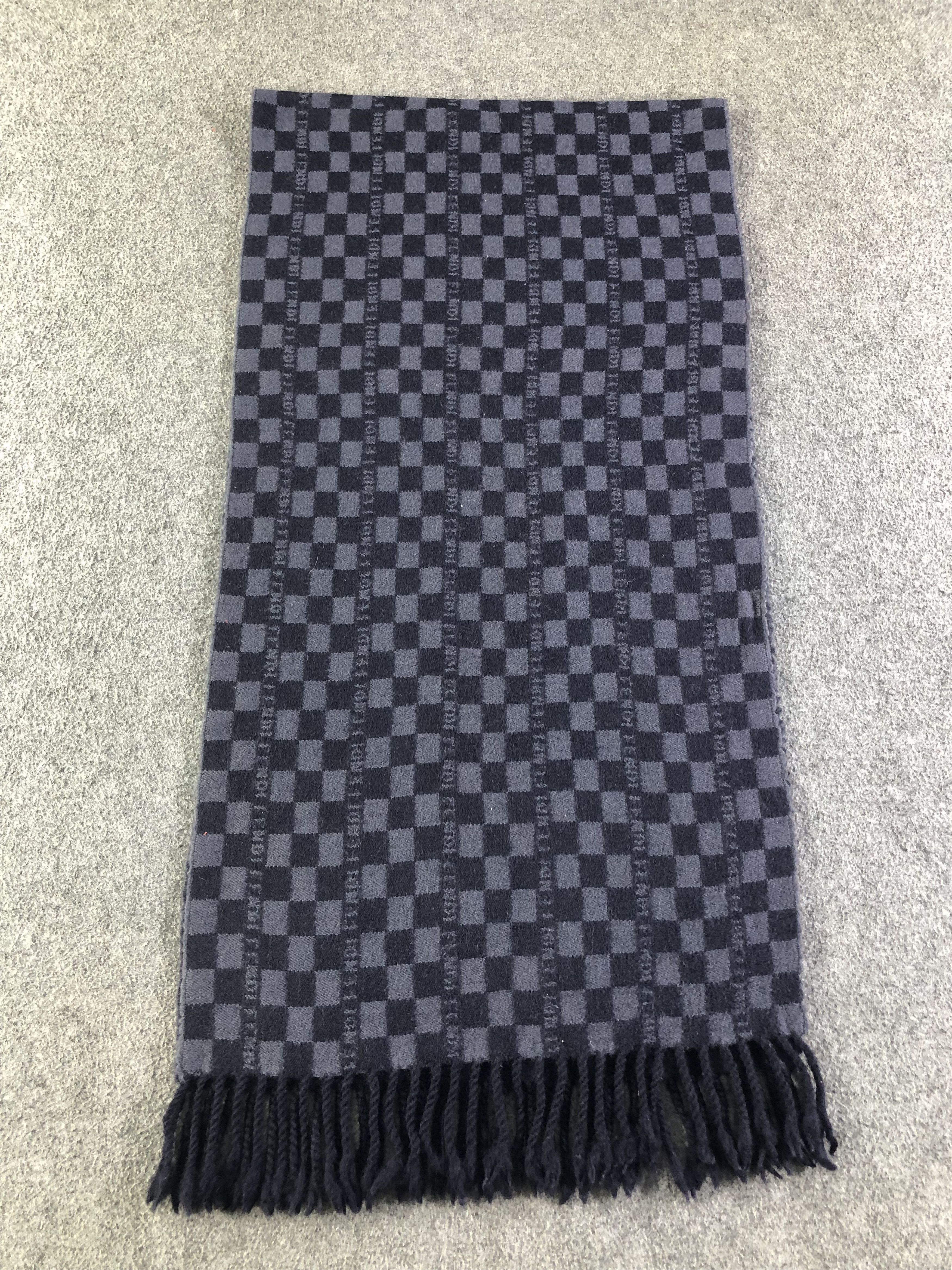 Fendi Fendi Wool Scarf / Muffler / Neckwear SS1312 Size ONE SIZE - 2 Thumbnail