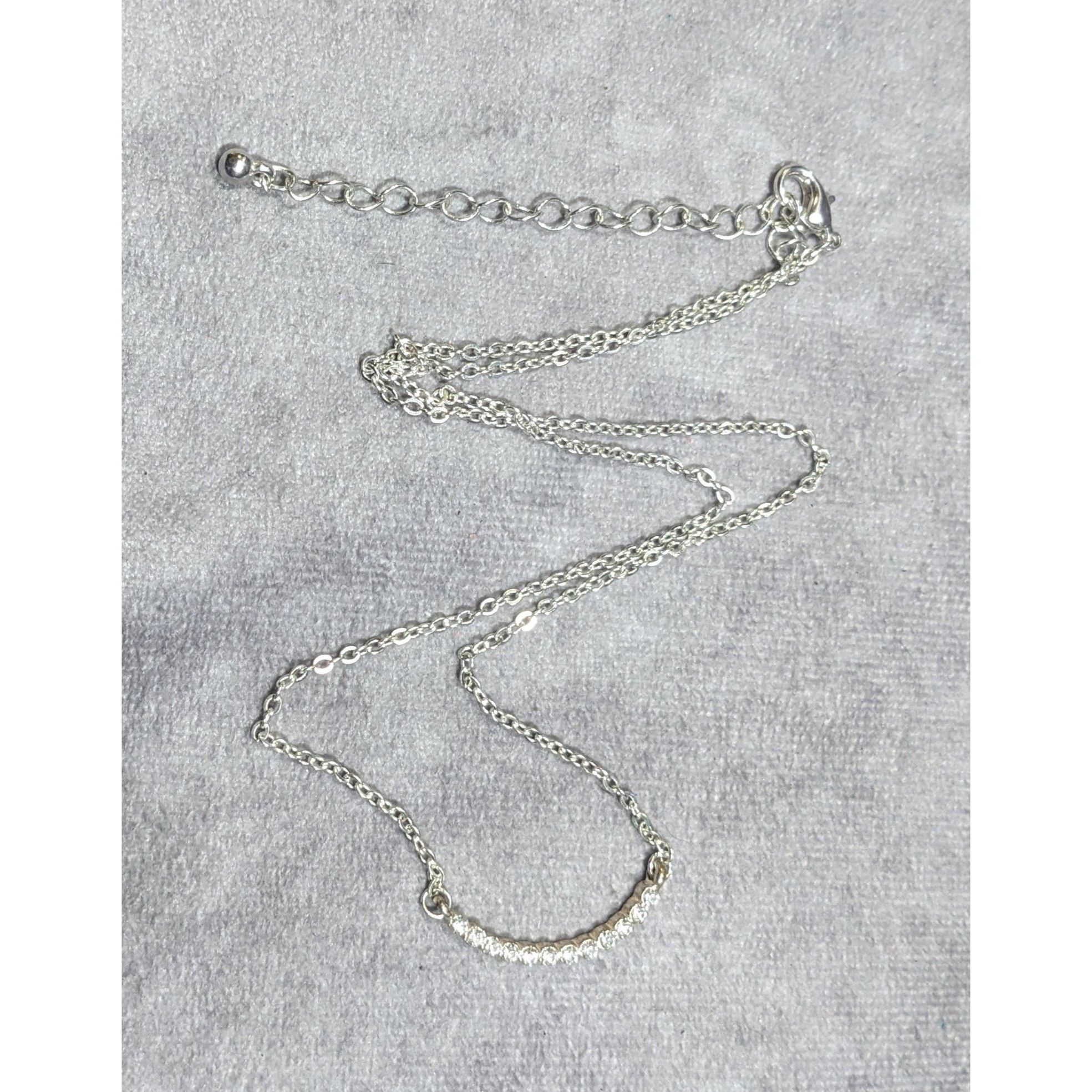 Other Minimalist Glam Curved Rhinestone Bar Silver Tone Necklace Size ONE SIZE - 5 Thumbnail