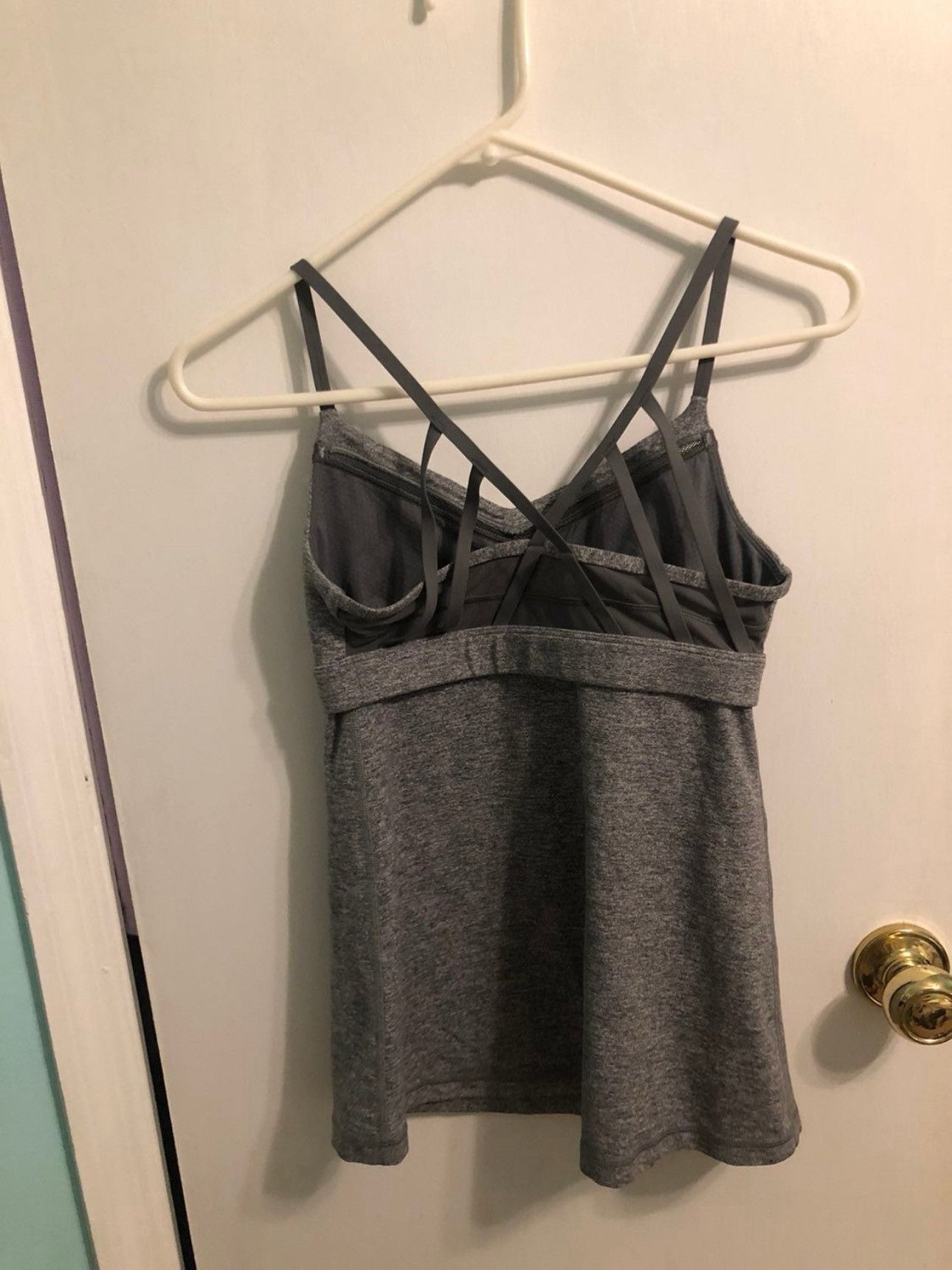Lululemon Lululemon Grey Just Breathe Tank Top Size 6 Size M / US 6-8 / IT 42-44 - 3 Thumbnail