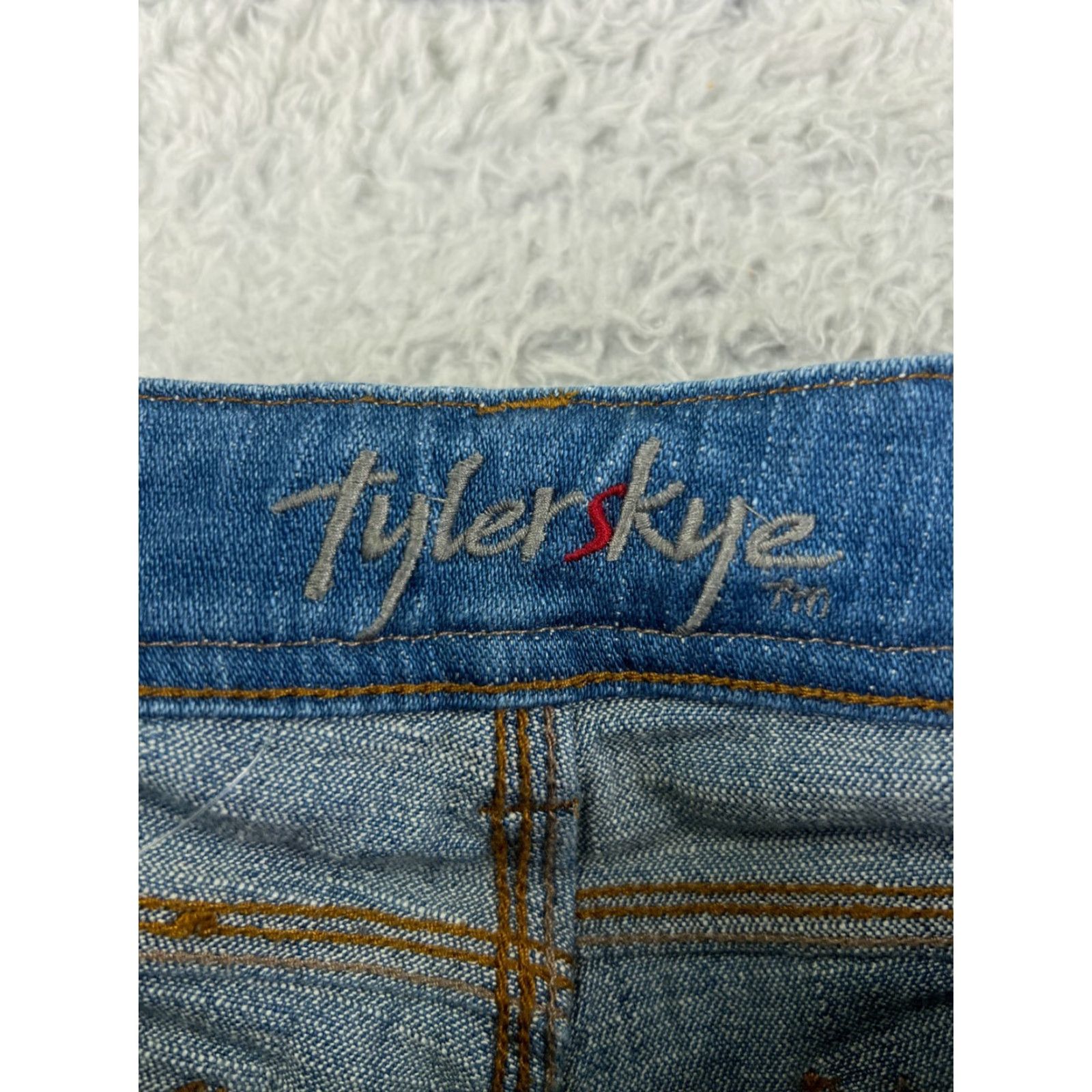 Vintage Vintage Tyler Skye Women’s Flared Denim Jeans 28 Blue Cotton Blend Slimming Stretch 30-inch Inseam Size 28" / US 6 / IT 42 - 6 Thumbnail