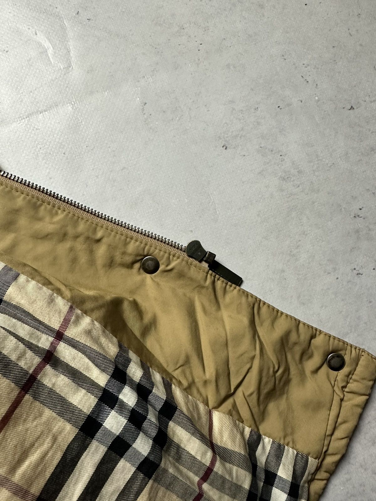 Burberry × Vintage Vintage Burberry Nova Check Plaid Filled Jacket L Size US L / EU 52-54 / 3 - 8 Thumbnail