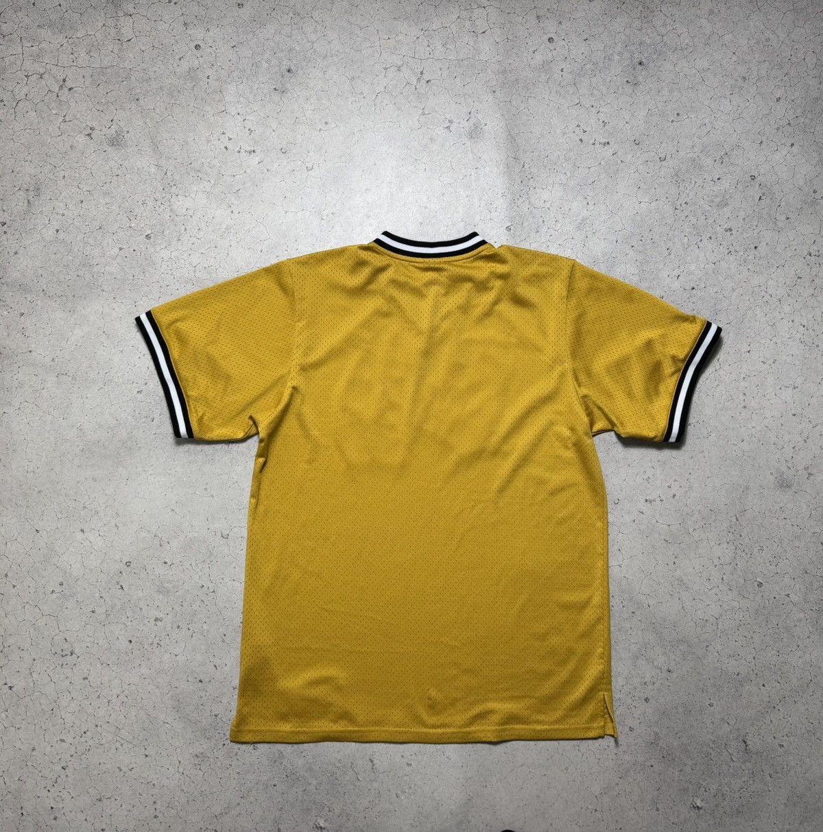 Fubu Fubu 05 Jersey Shirt Big Logo Yellow Size L Size US L / EU 52-54 / 3 - 11 Thumbnail