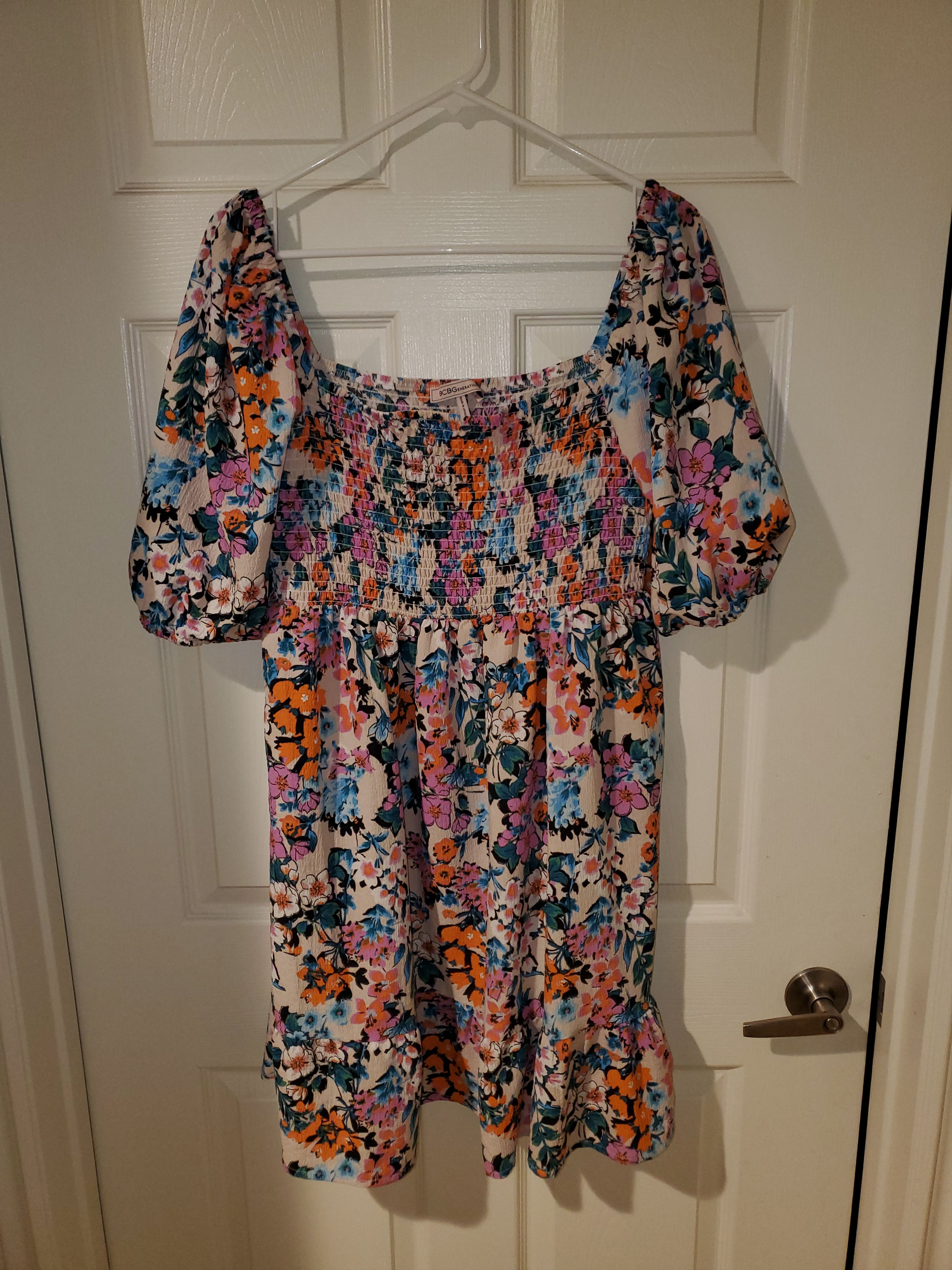 BCBGeneration *NWOT* Multi-Colored Garden Print + Puff Sleeves (size L) Size L / US 10 / IT 46 - 2 Thumbnail