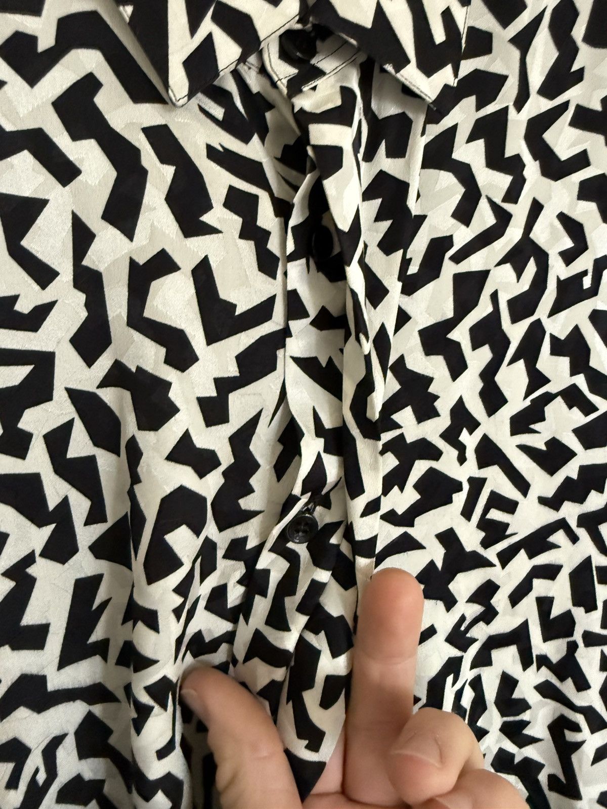 Saint Laurent Paris FW21 Saint Laurent silk geometric black white shirt grail Size US L / EU 52-54 / 3 - 15 Thumbnail