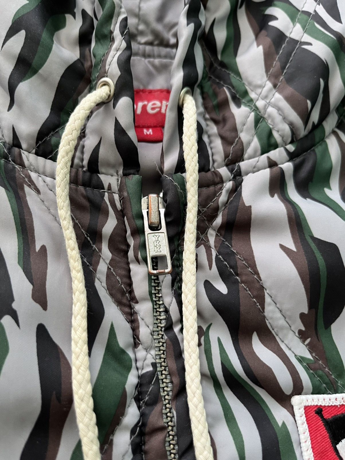 Vintage Supreme Poly Diamond Quilted Hooded Jacket Camo Size US M / EU 48-50 / 2 - 4 Thumbnail