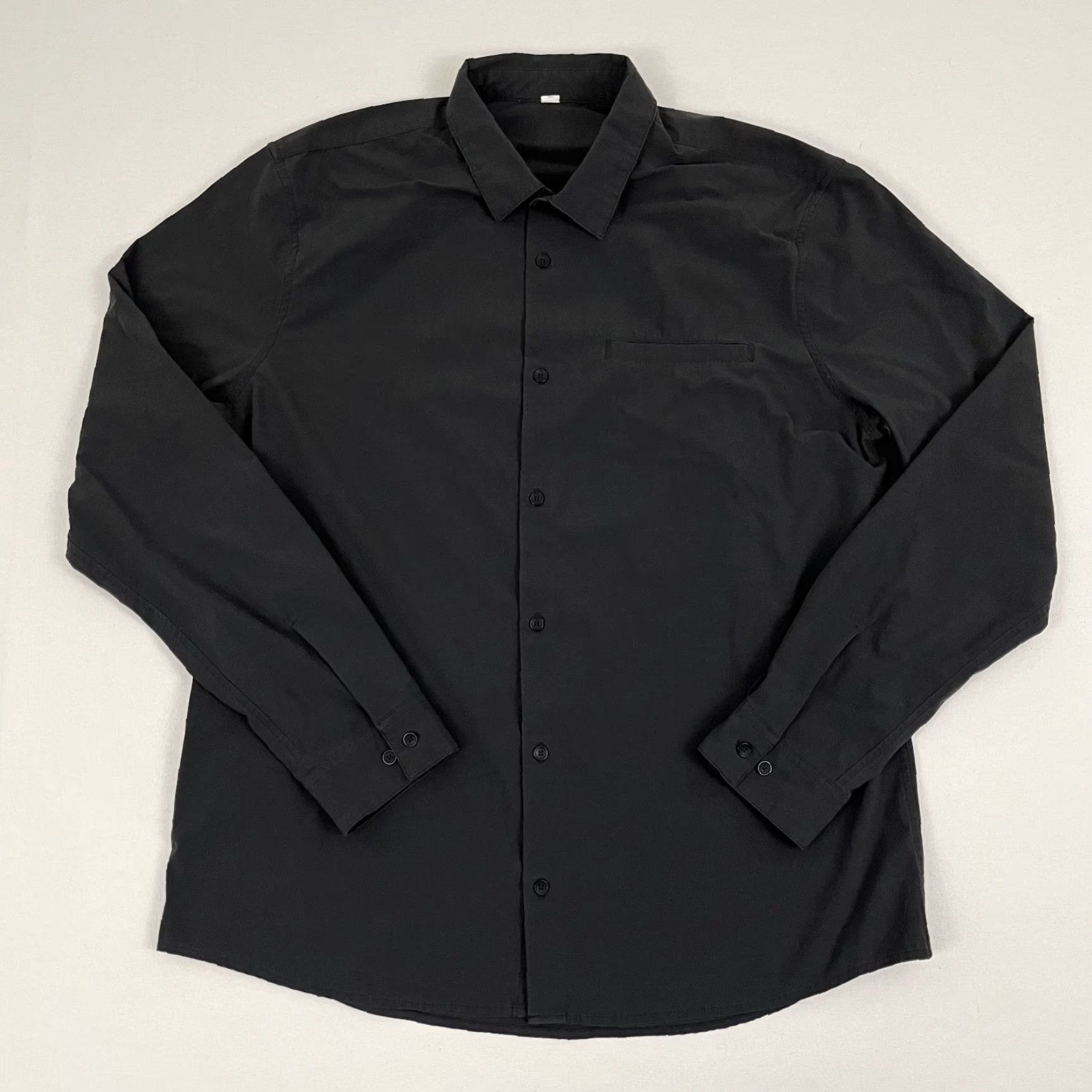 Lululemon Lululemon Shirt Mens XL Black Gray Button Up Performance Stretch Preppy Office Shirt Size US XL / EU 56 / 4 - 3 Thumbnail