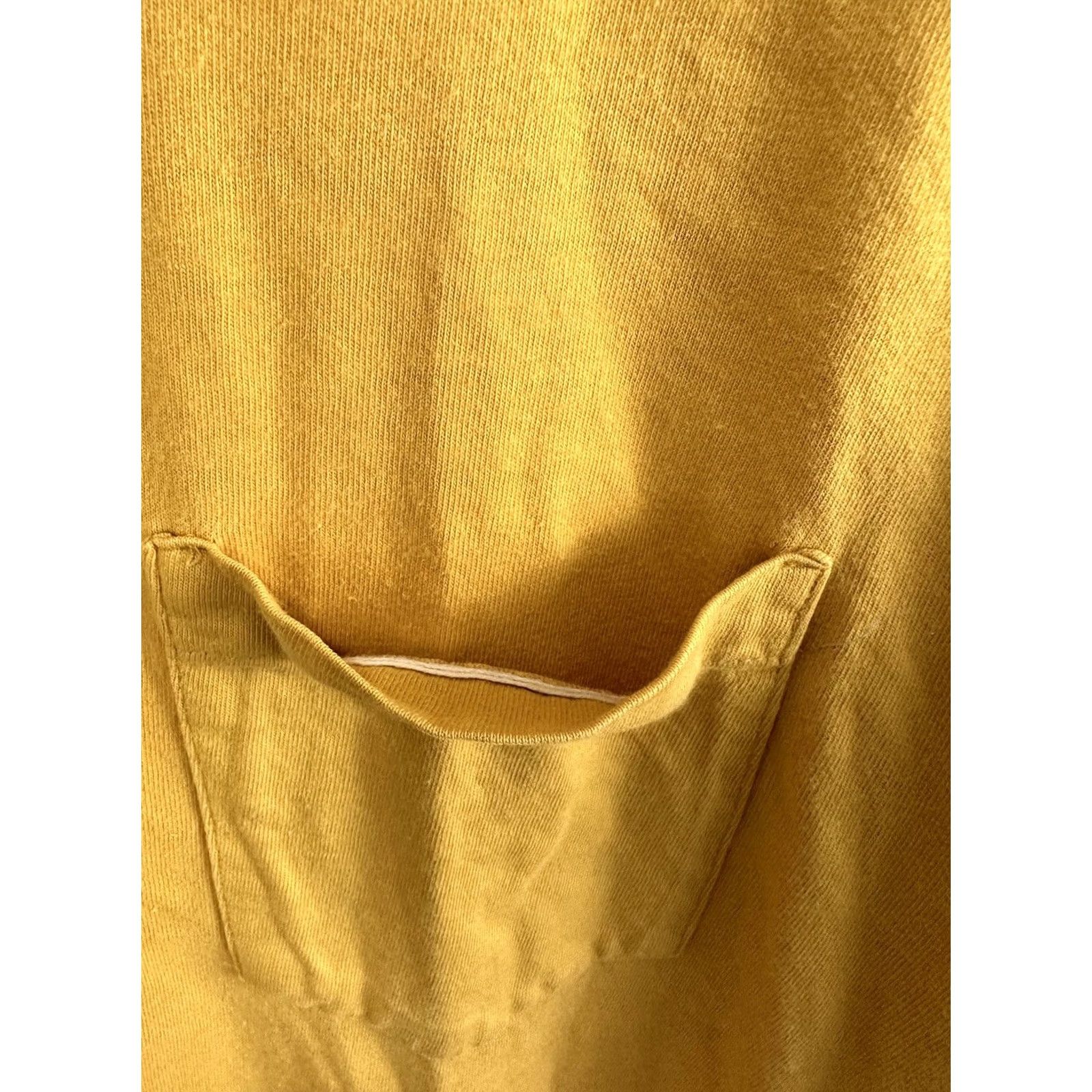Banana Republic VTG Banana Republic Safari Mustard Selvedge Pocket Oversized T-Shirt S Men's Yellow 80s 90s N/A Size US S / EU 44-46 / 1 - 5 Thumbnail