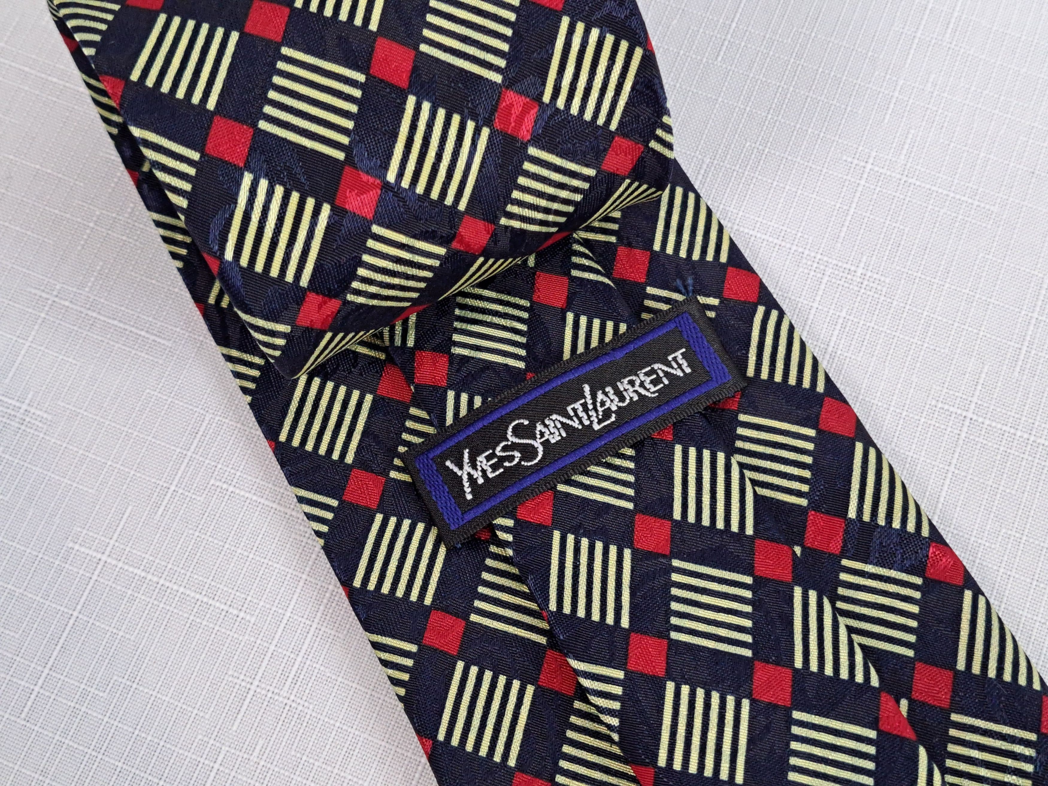 Vintage × Yves Saint Laurent Vintage YVES SAINT LAURENT silk Tie. Size ONE SIZE - 1 Thumbnail