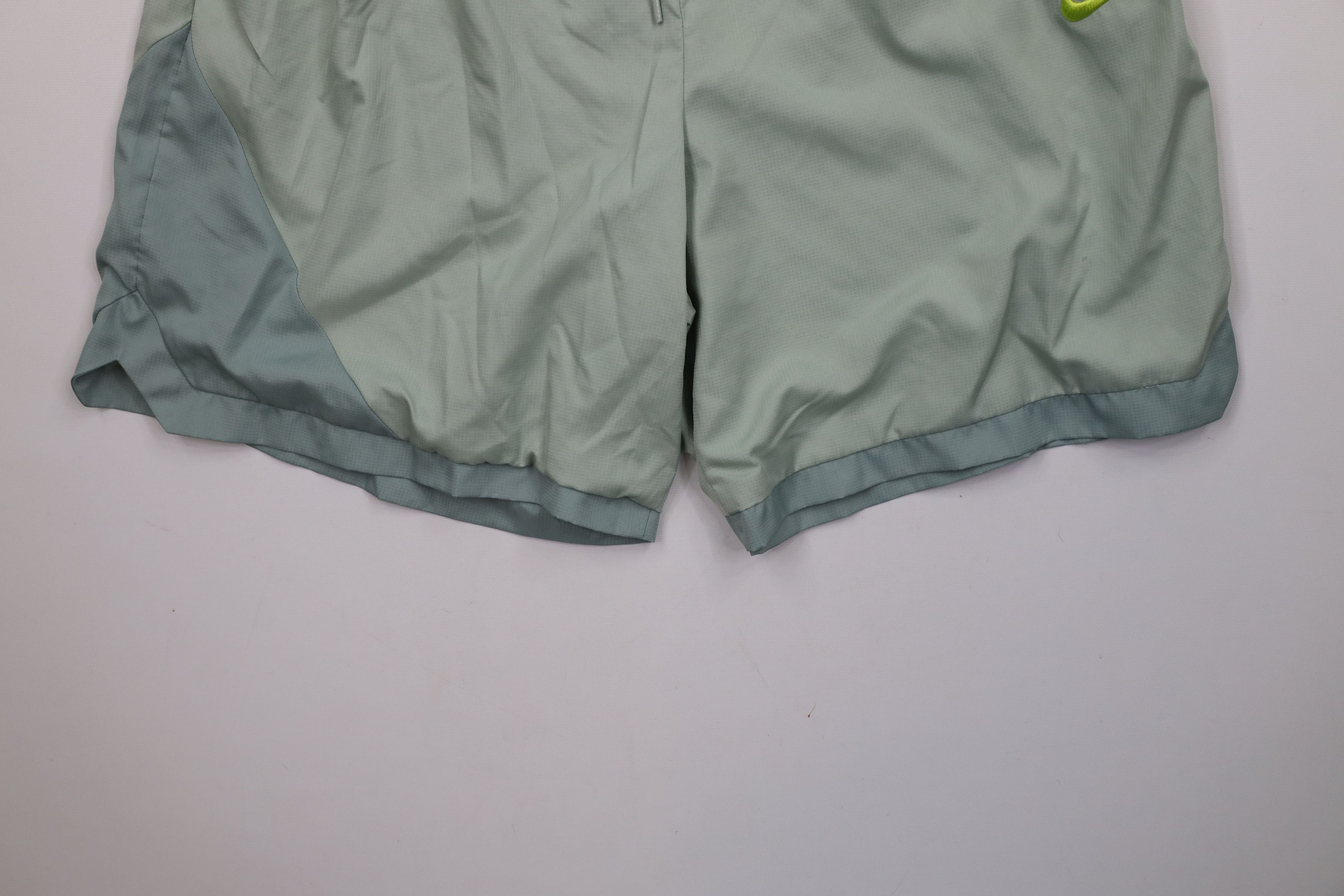Nike × Vintage Nike Block Lined DNA Woven Basketball Gym Shorts Light Green Size US 34 / EU 50 - 4 Thumbnail