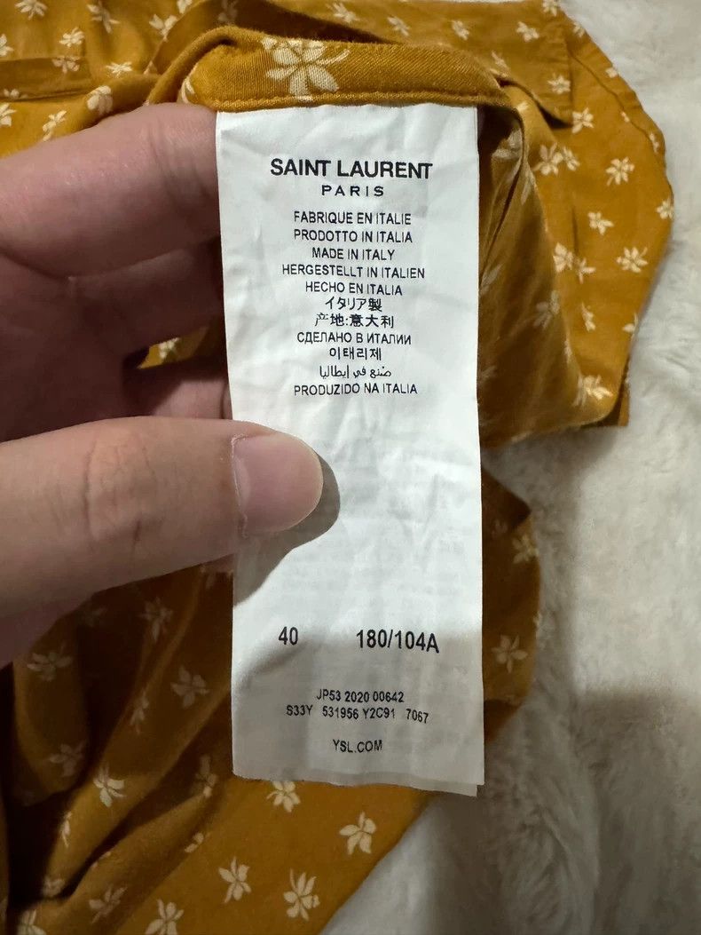 Saint Laurent Paris Saint Laurent Paris size 40 Flower short-sleeved shirt Size L / US 10 / IT 46 - 3 Thumbnail