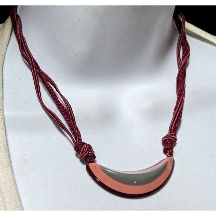 Other Vintage Lucite Pink And Grey Pendant Necklace Size ONE SIZE - 3 Thumbnail