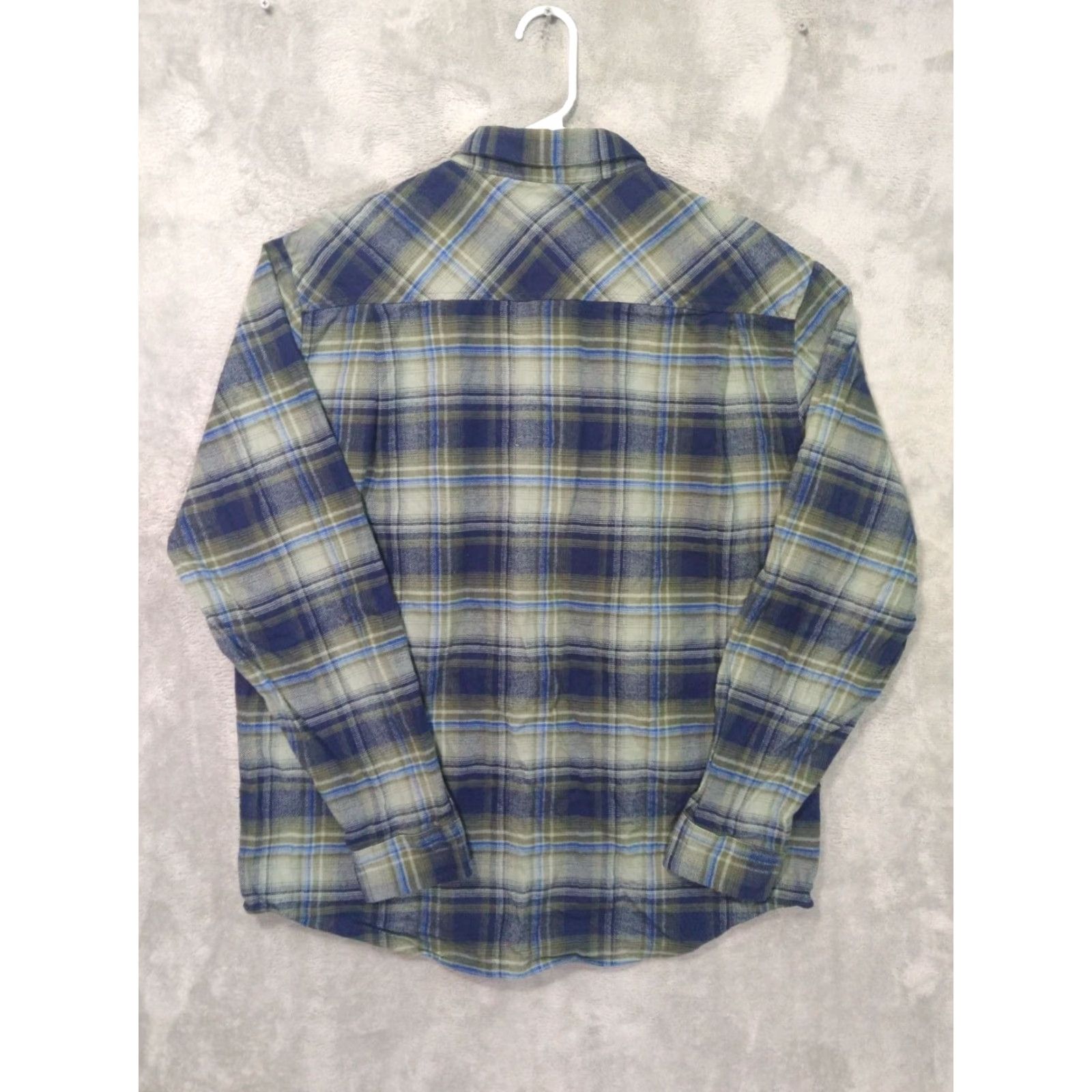 Under Armour Under Armour Shirt Mens XL Gray Blue Plaid Flannel Long Sleeve Button Up Casual Outdoor Pockets Mens XL Size US XL / EU 56 / 4 - 2 Thumbnail