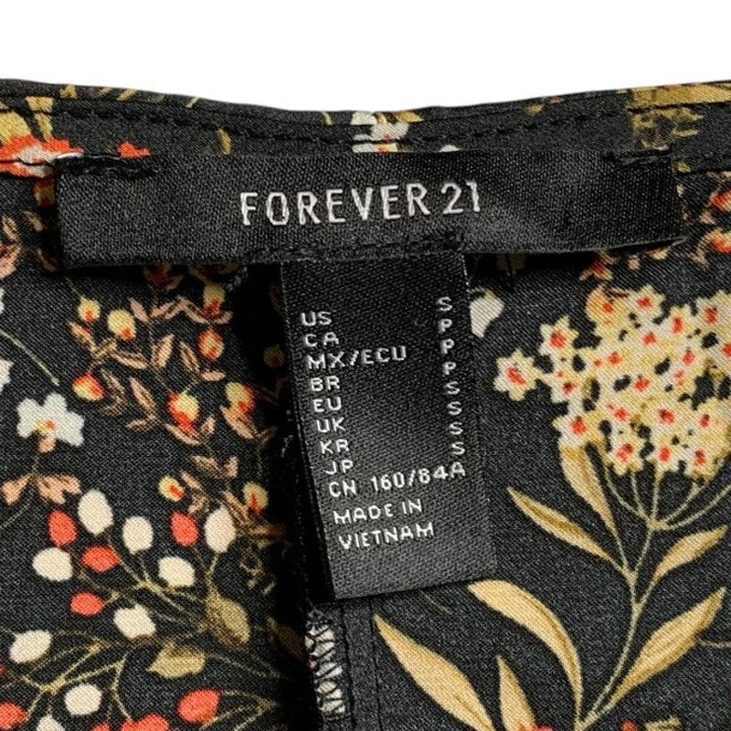 Forever 21 Forever 21 Women's Size Small Spaghetti Straps Cami Side Zip Size S / US 4 / IT 40 - 7 Thumbnail