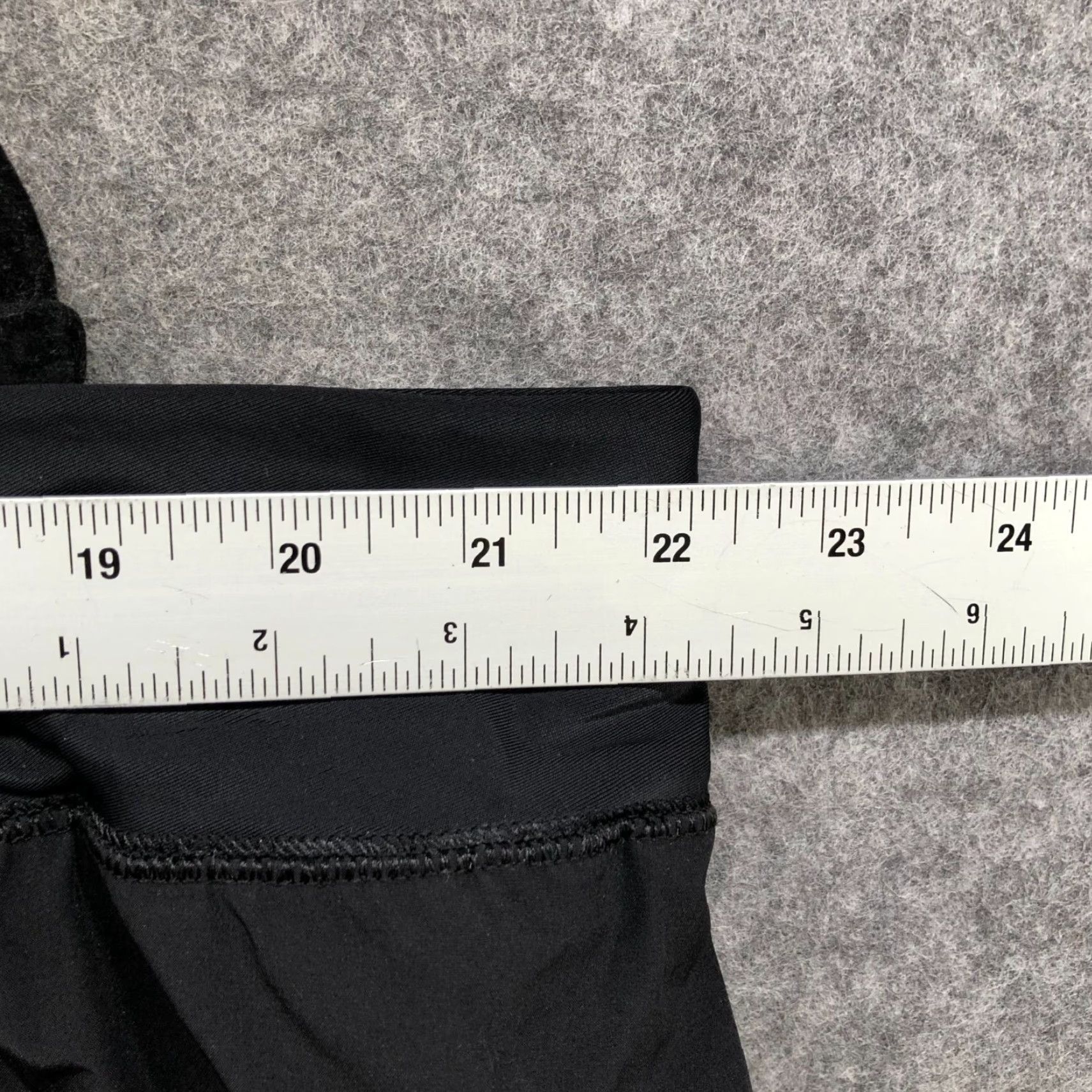 Lands' End VINTAGE Lands' End Swim Shorts Womens 26W Black Lined Modest Size 26" / US 2 / IT 38 - 4 Thumbnail