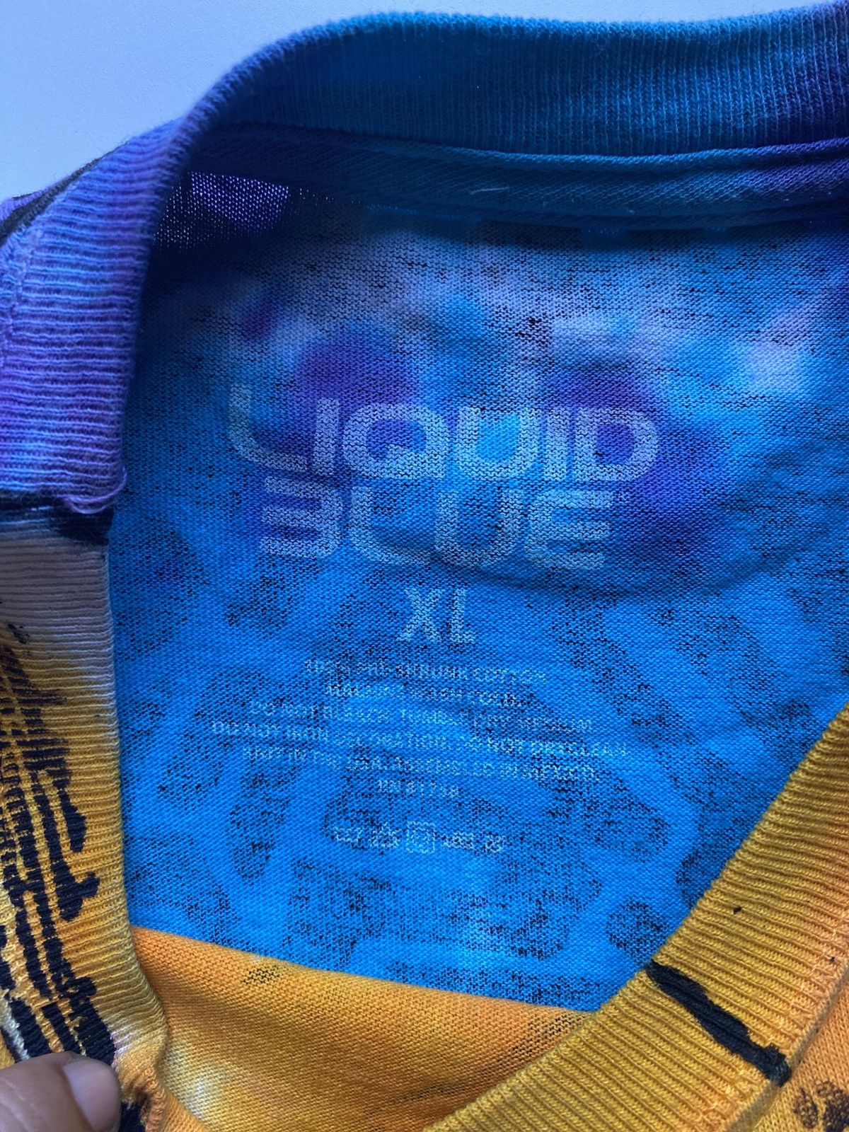 Liquid Blue Liquid Blue Chris Pinkerton Sun and Moon Tee Size US XL / EU 56 / 4 - 4 Thumbnail