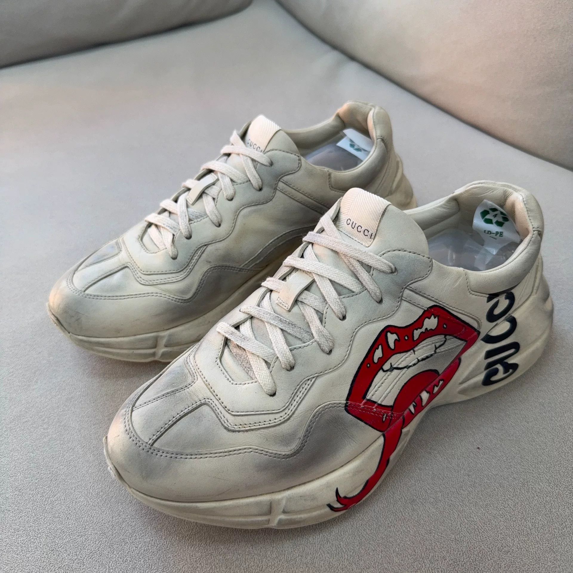 Gucci Gucci Distressed Red Lowtop Sneakers 41 Men Size US 8.5 / EU 41-42 - 1 Thumbnail