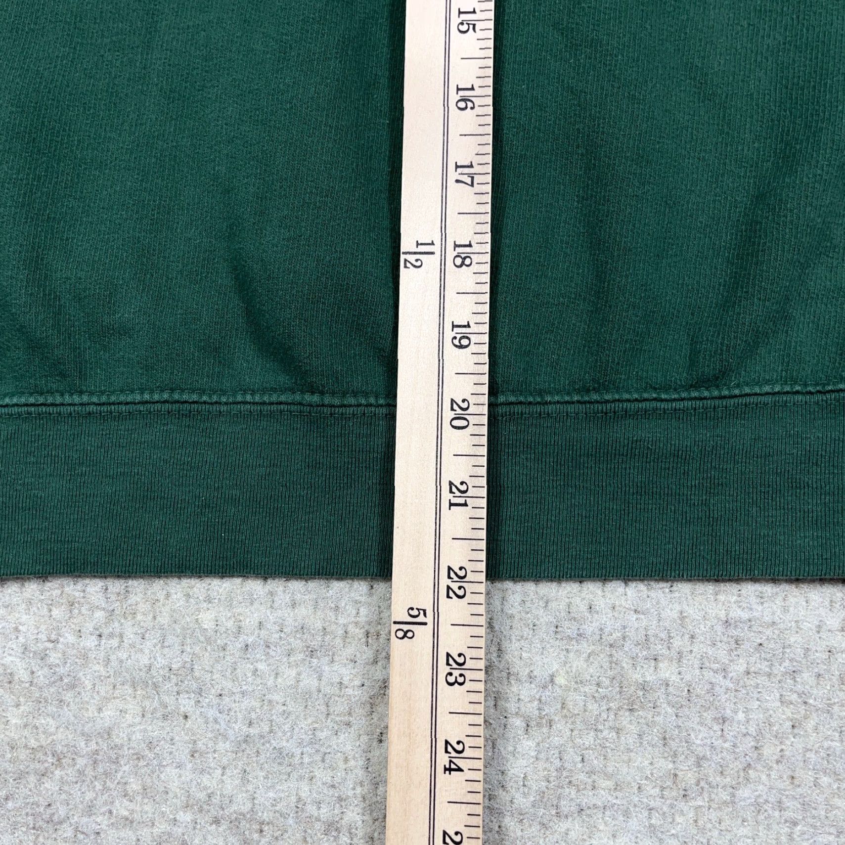 Disney VINTAGE Disney Winnie The Pooh Sweatshirt Women L Green Crewneck Pullover Sweatshirt Graphic Print Embroidered Logo Size L / US 10 / IT 46 - 6 Thumbnail