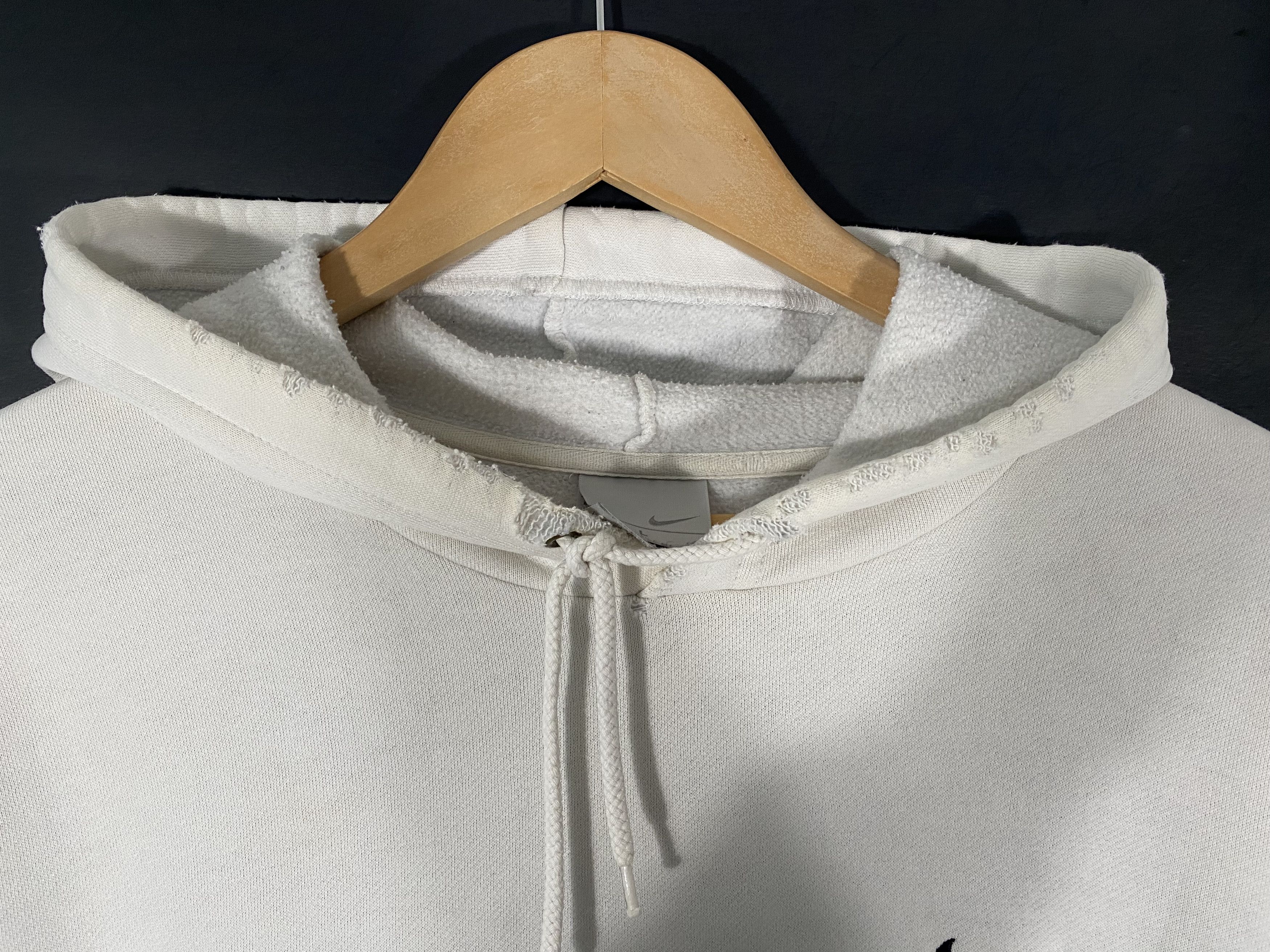 Nike Vintage 2000s Nike Single Swoosh Pullover Hoodie White Size US L / EU 52-54 / 3 - 6 Thumbnail