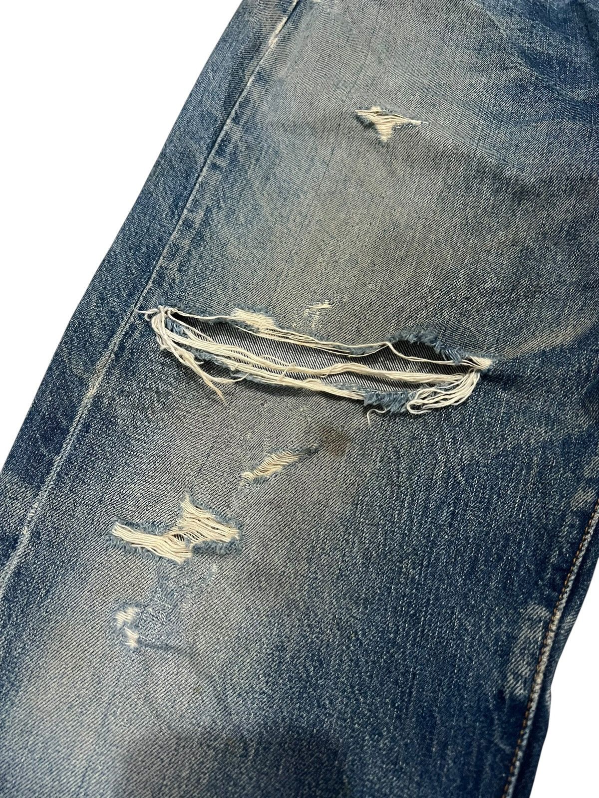 Levi's True Vintage Levis 501 Big E Selvedge Distressed Jean Size US 31 - 4 Thumbnail