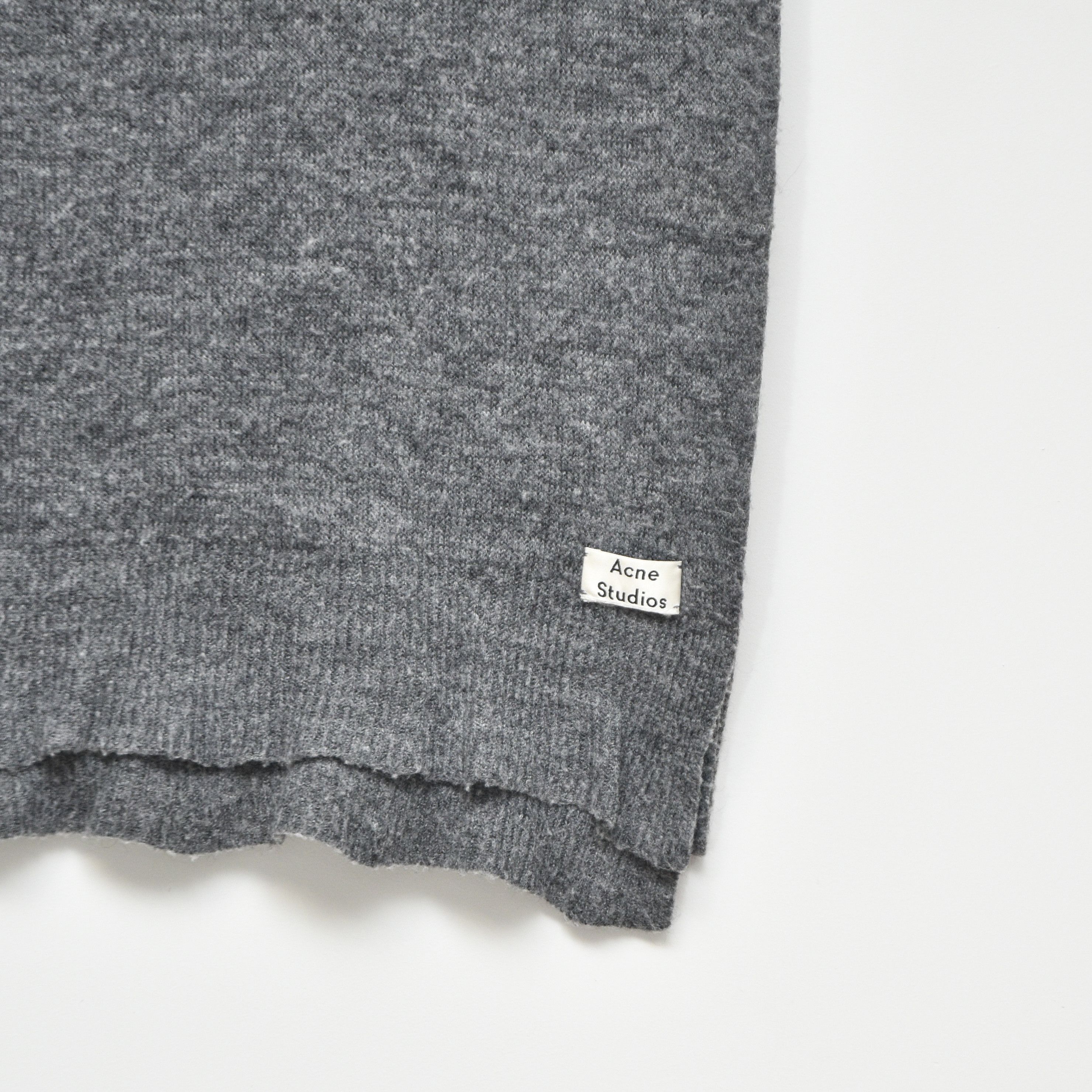 Acne Studios 🔥 Acne Studios Virgin Wool Scarf Gray Unisex Big Size Size ONE SIZE - 3 Thumbnail