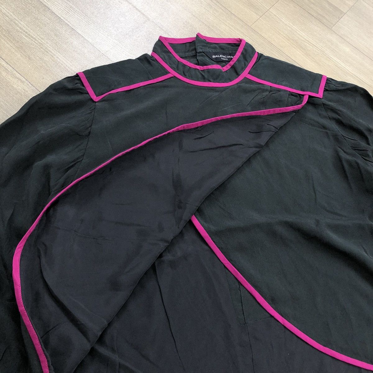 Balenciaga × Vintage Vintage Balenciaga Paris Kimono Style Back Button Up Luxury Size M / US 6-8 / IT 42-44 - 4 Thumbnail