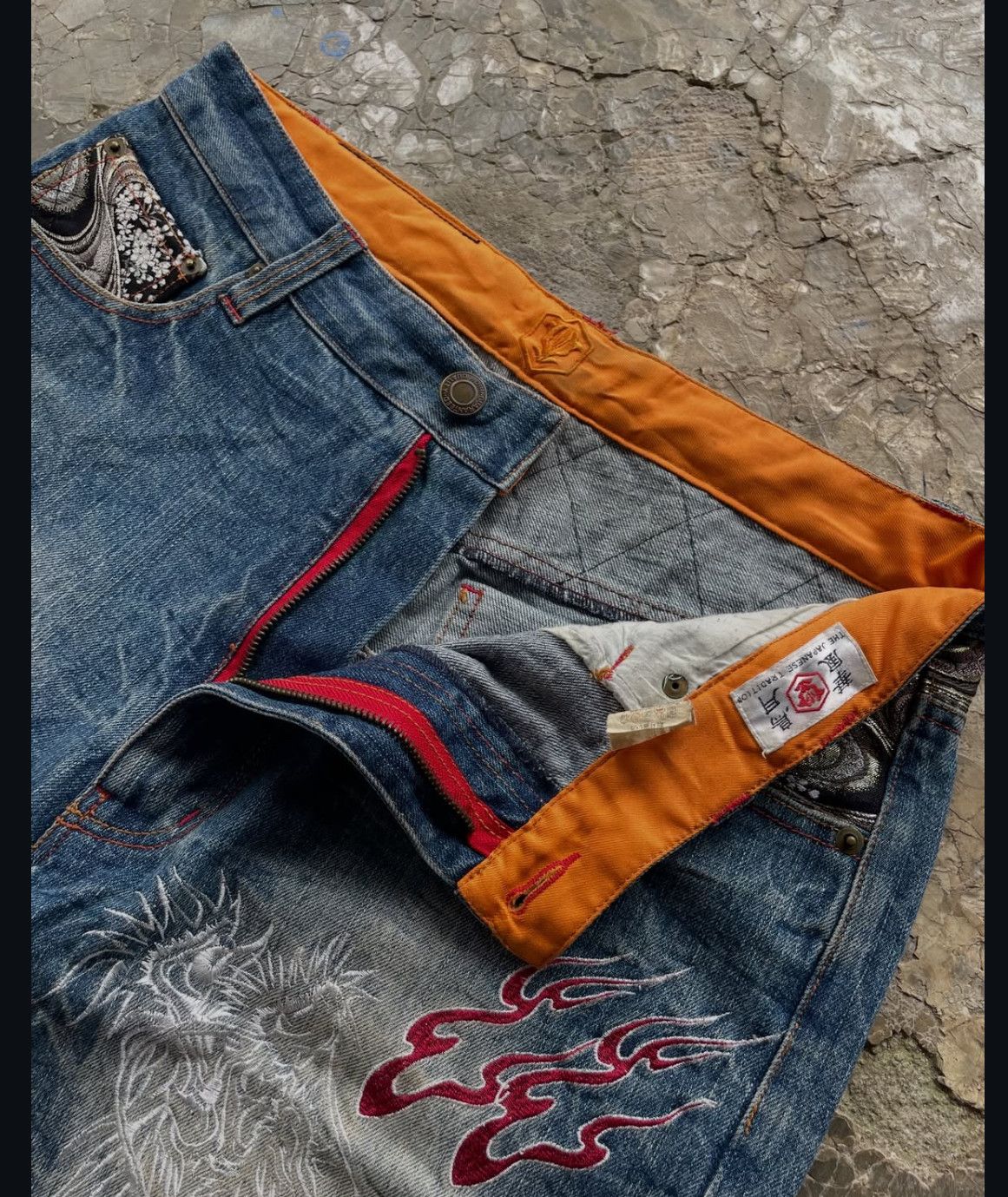 Japanese Brand 2000s Karakuri Tradisional Dragon Embroidery Jorts Denim y2k Size US 34 / EU 50 - 4 Thumbnail