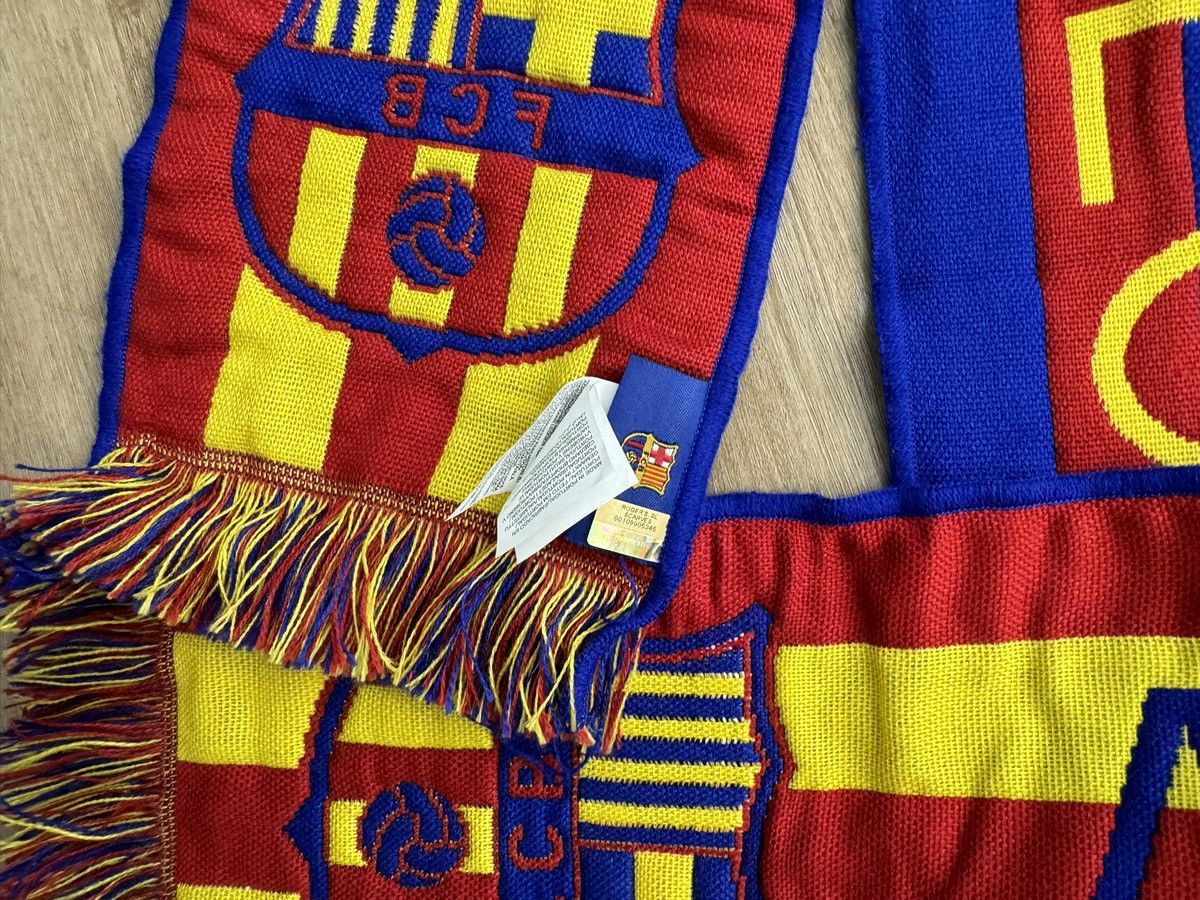 Custo Barcelona OFFICIAL FC BARCELONA TASSELED SUPPORTER SCARF RED/BLUE Size ONE SIZE - 10 Thumbnail