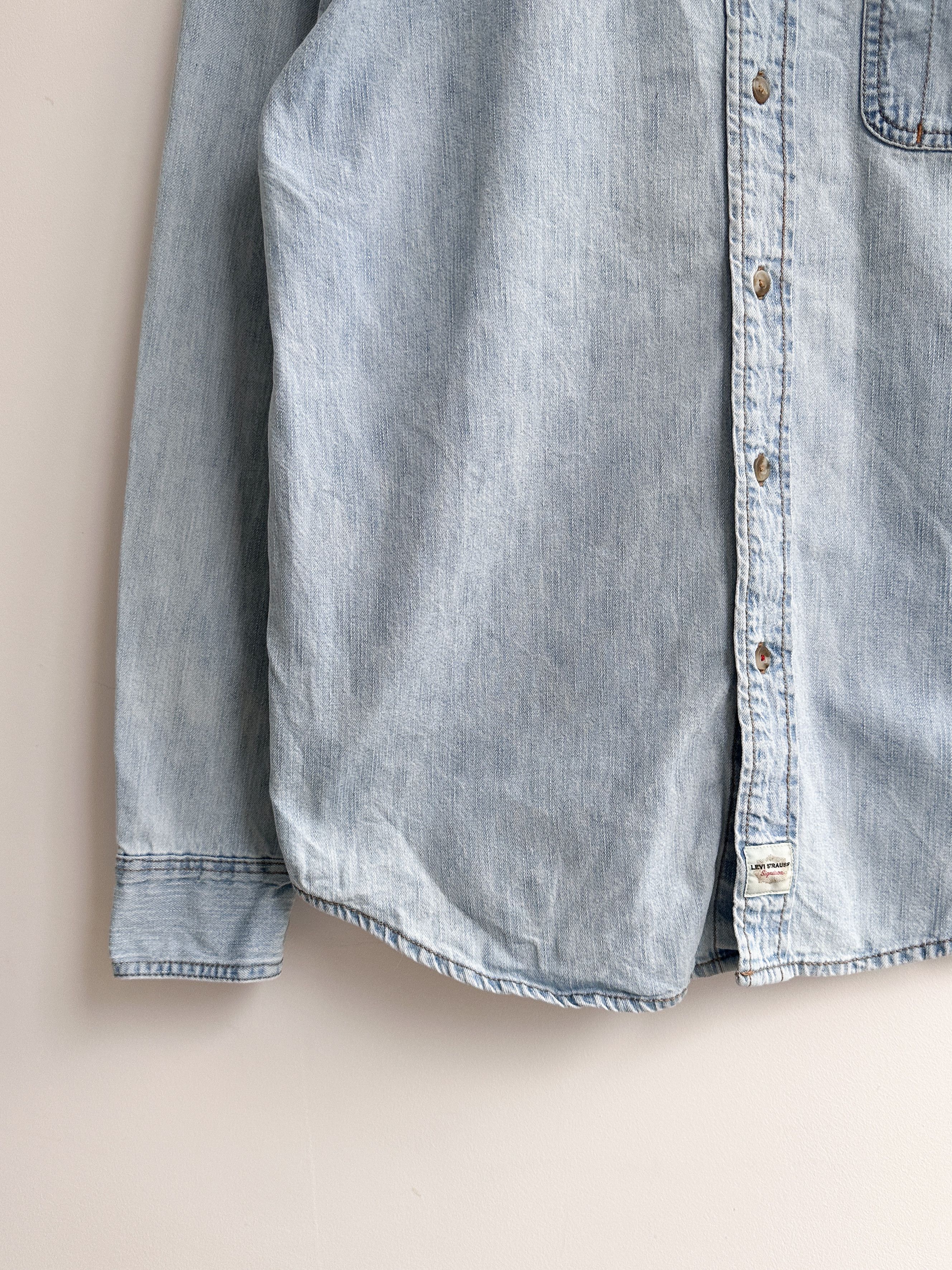 Levi's Vintage Levi's Denim Shirt Size US L / EU 52-54 / 3 - 4 Thumbnail