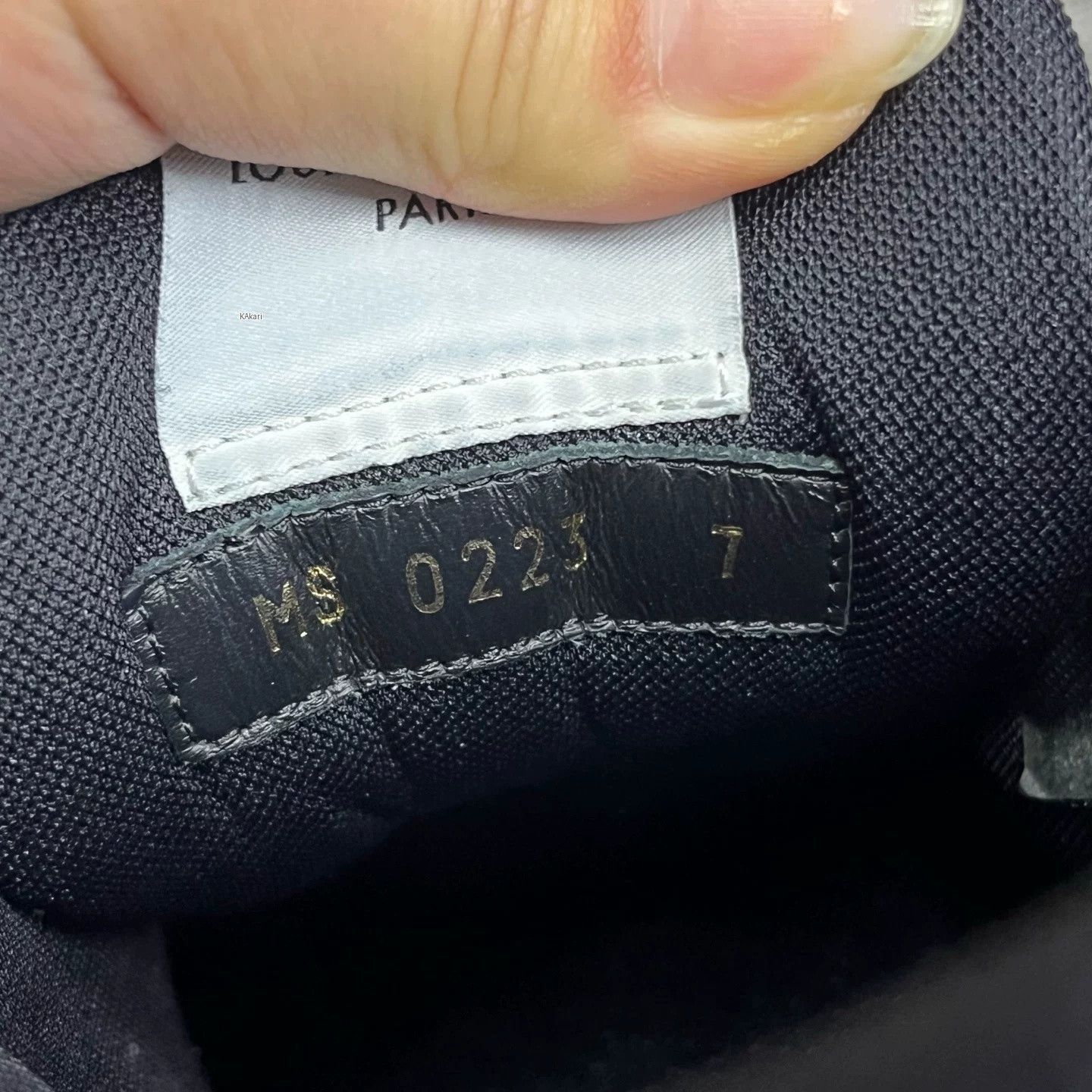 Louis Vuitton Louis Vuitton Black White Calf Leather Sneakers Size US 9 / EU 42 - 6 Thumbnail