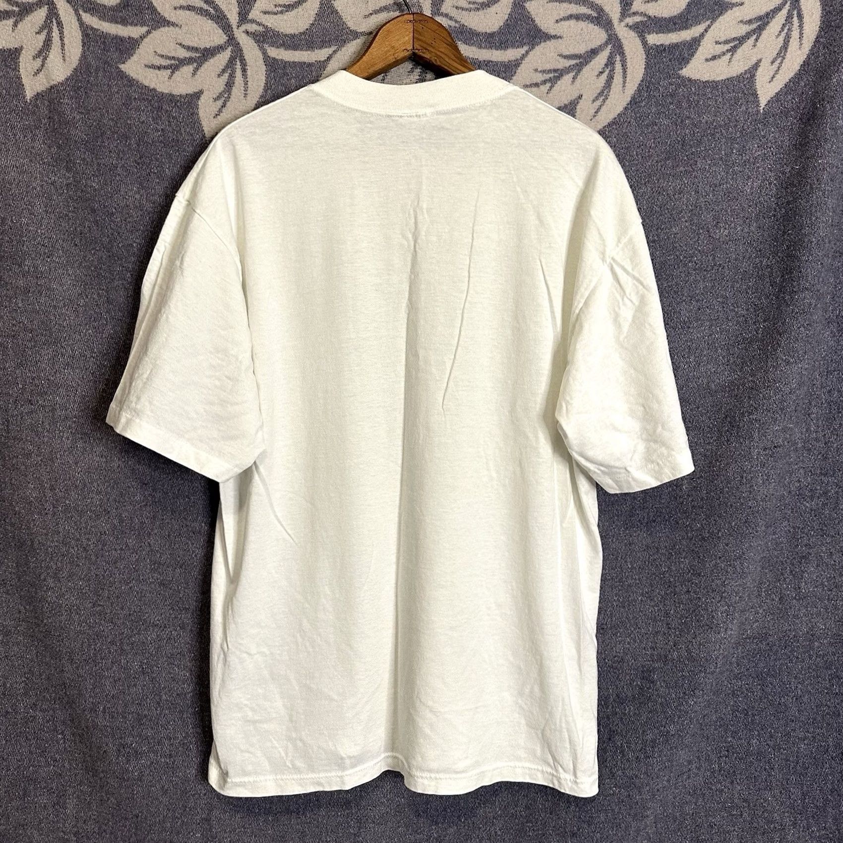 Soffe VINTAGE 1990s SoHo SoNo Graphic T White T Shirt Soffe Adult XL USA 50/50 Art Shirt Mens XL White Graphic 90s Art Size US XL / EU 56 / 4 - 4 Thumbnail