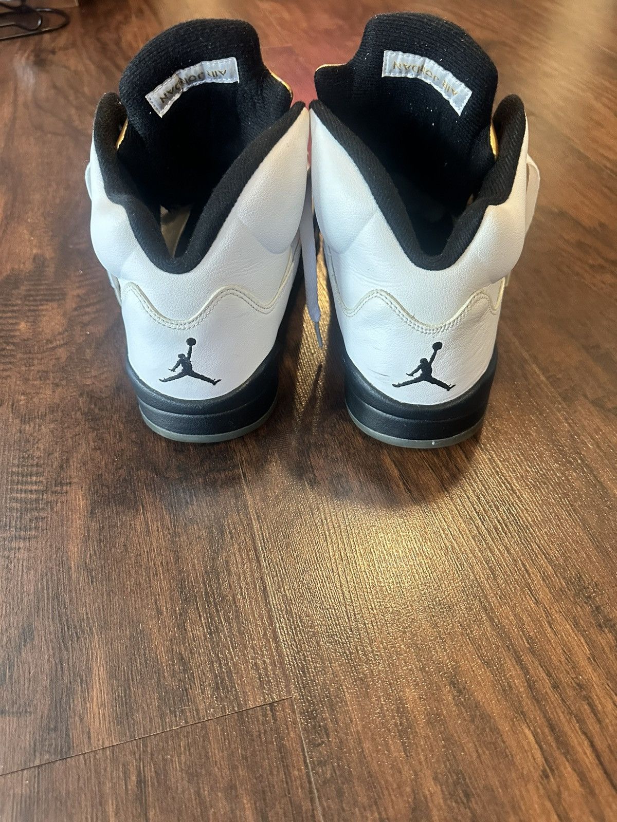 Jordan Brand Air Jordan 5 Retro (White/Gold) Size 11 – Pre-Owned – No Box Size US 11 / EU 44 - 5 Thumbnail