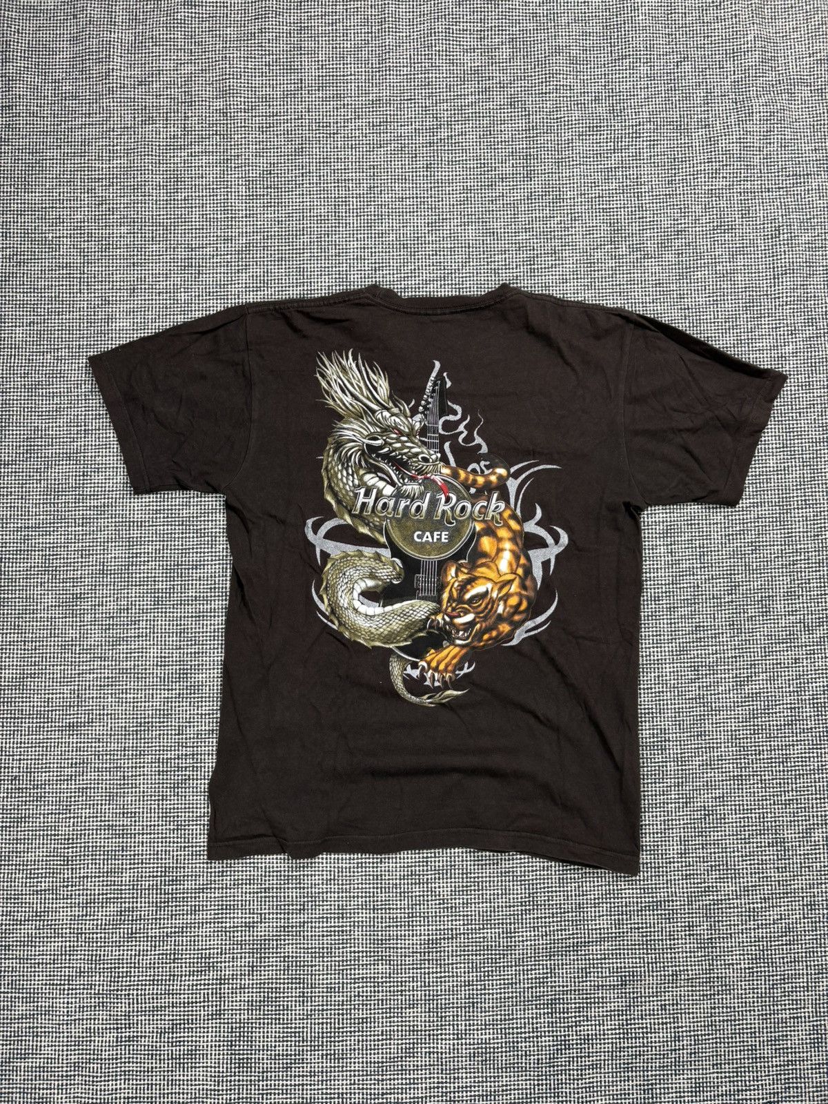 Hard Rock Cafe Hard Rock Cafe nice print vintage y2k t-shirt streetwear Size US XL / EU 56 / 4 - 1 Thumbnail