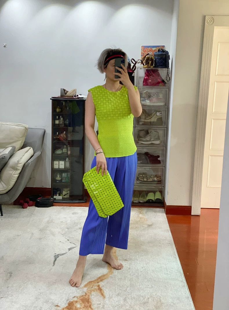 Issey Miyake Issey Miyake Main line: Avocado color concave-convex pleat Size S / US 4 / IT 40 - 7 Thumbnail