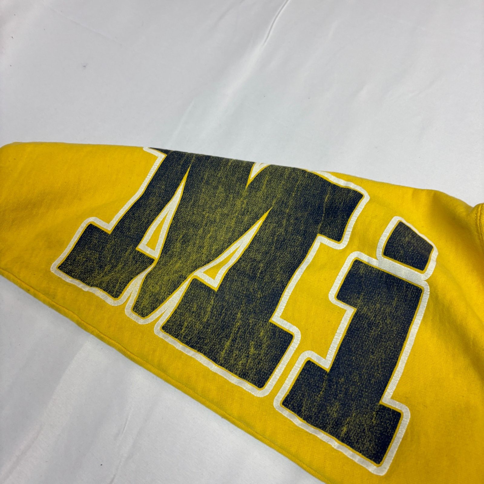 Vintage Vintage University of Michigan Spellout Sweatshirt Calhoun Size US L / EU 52-54 / 3 - 11 Thumbnail