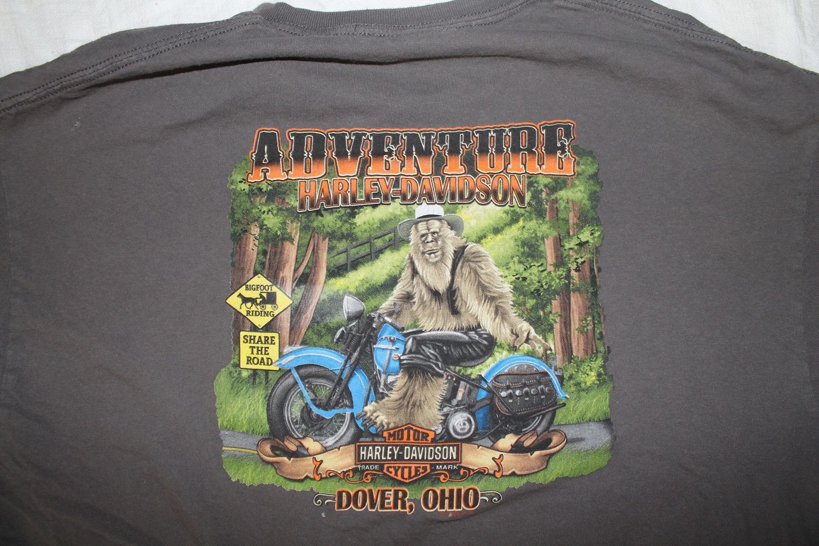 Harley Davidson Harley Davidson Gray Bigfoot Graphic t-shirt Size US XL / EU 56 / 4 - 1 Thumbnail