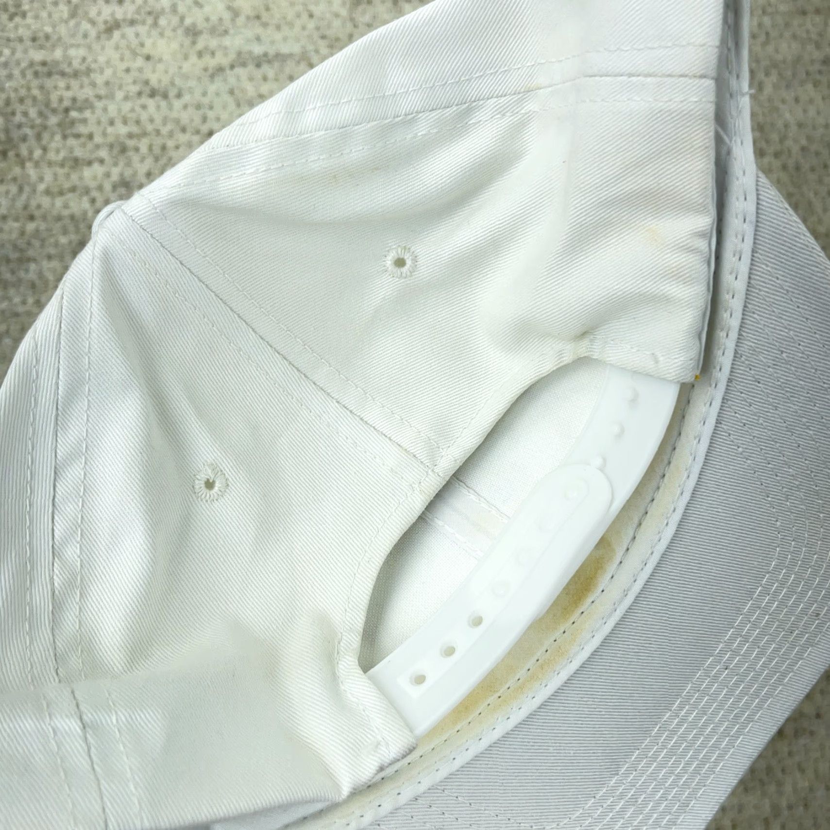 Vintage VINTAGE Yupoong Hat Cap Snapback White Twill Patch 90s Adjustable Trucker Mens Size ONE SIZE - 4 Thumbnail