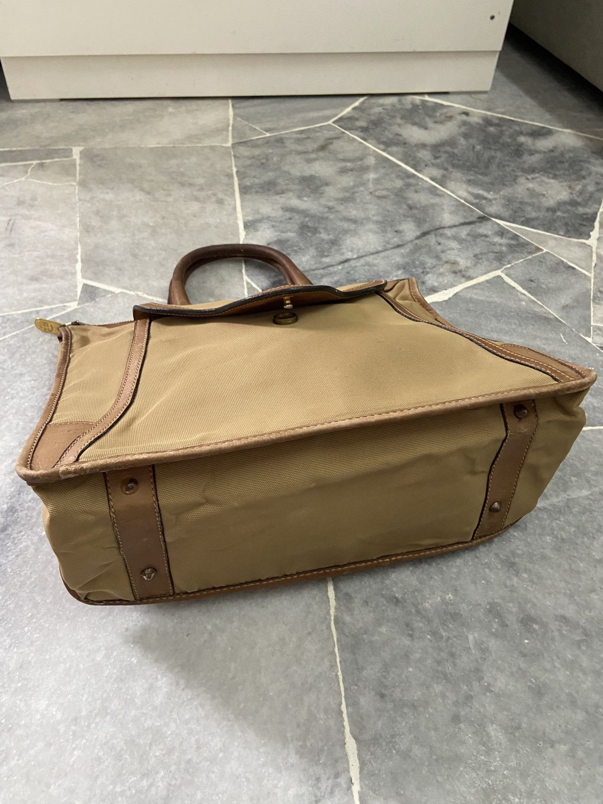 Gucci Vintage Gucci Monogram Canvas GG Leather Bag Size ONE SIZE - 8 Thumbnail